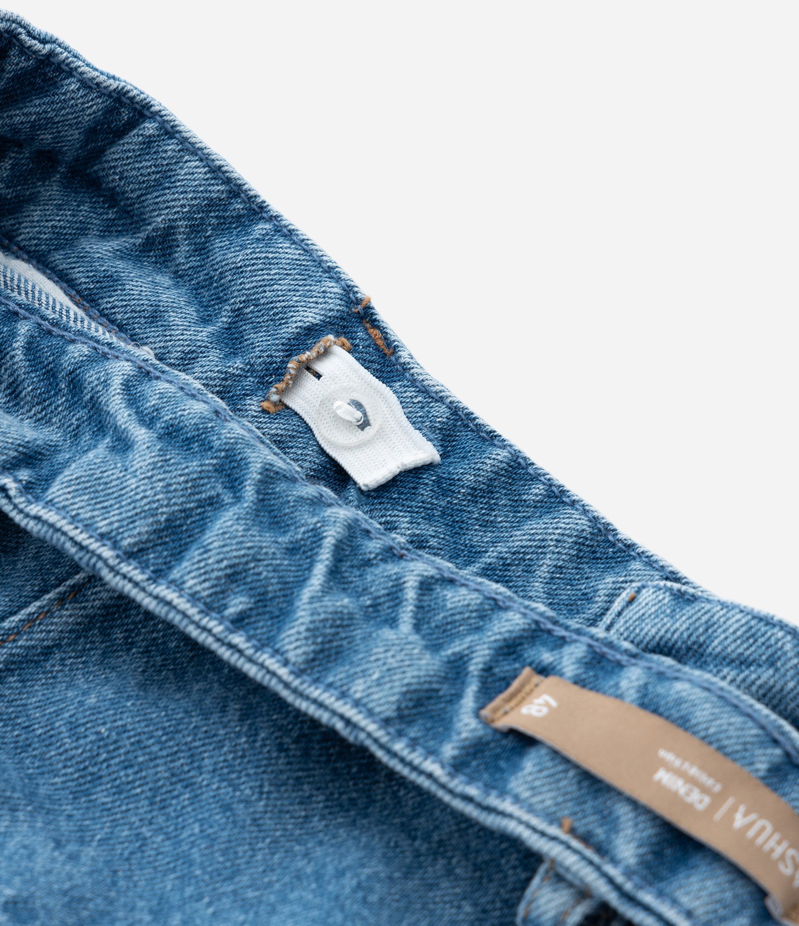 Bermuda em Jeans com Barra Larga e Prega Curve & Plus Size Azul 9