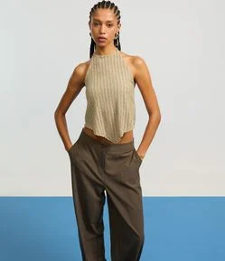 Calça Reta Alfaiatada com Bolsos e Frisos