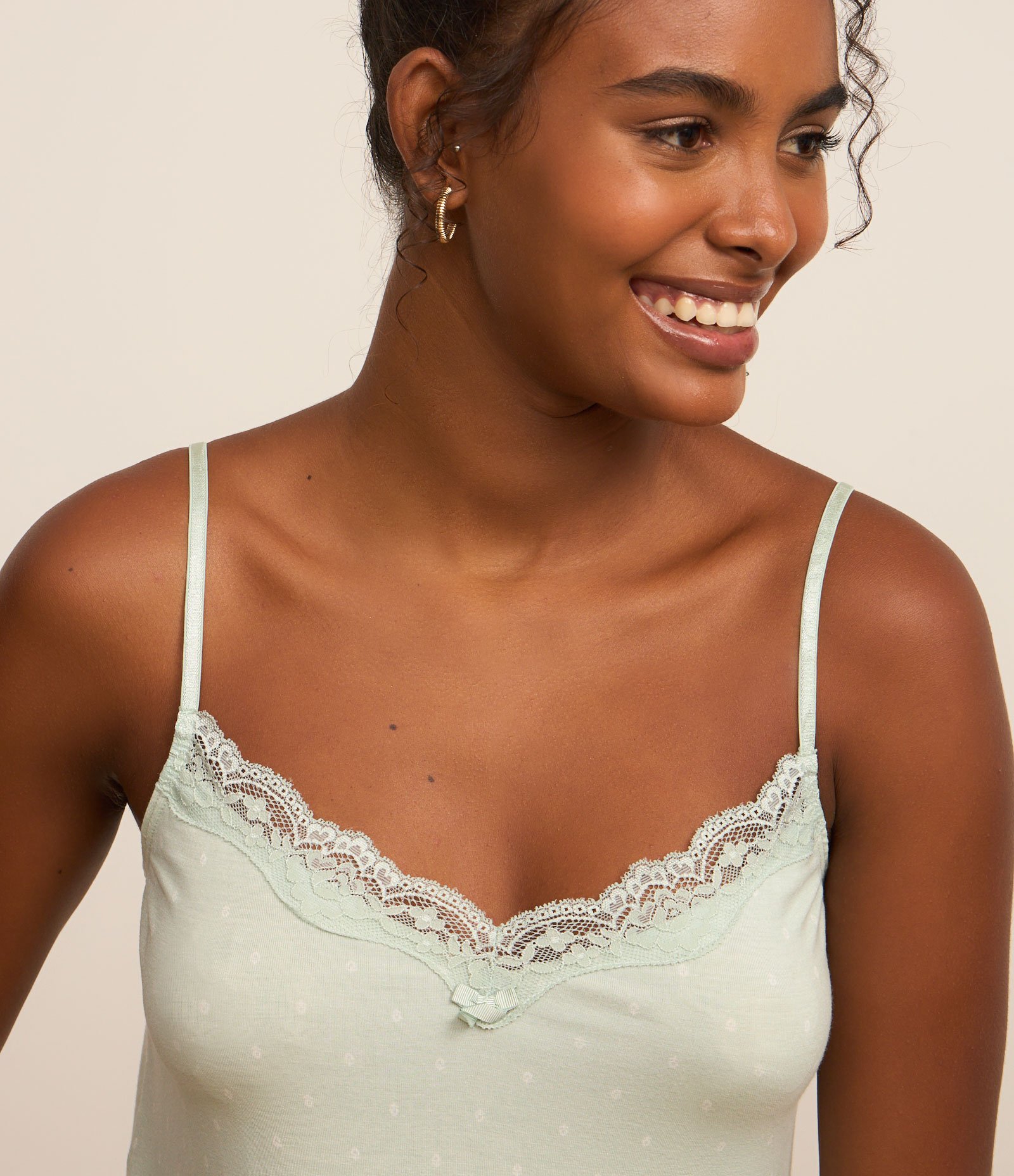 Camisola de Alcinha em Viscose com Estampa de Gravataria e Detalhe de Renda Branco 2