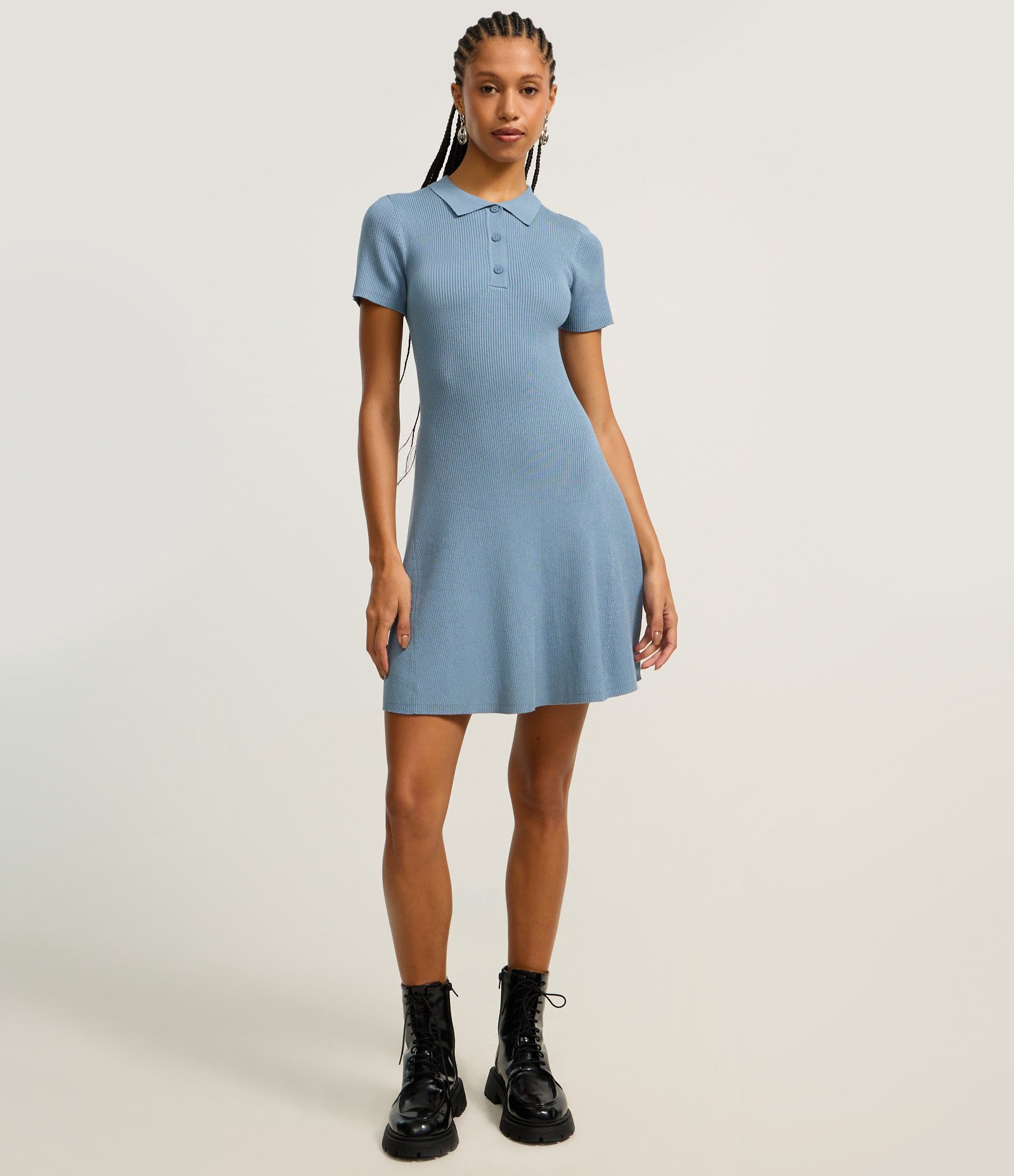 Vestido Evasê em Tricô com Gola Polo Azul 2