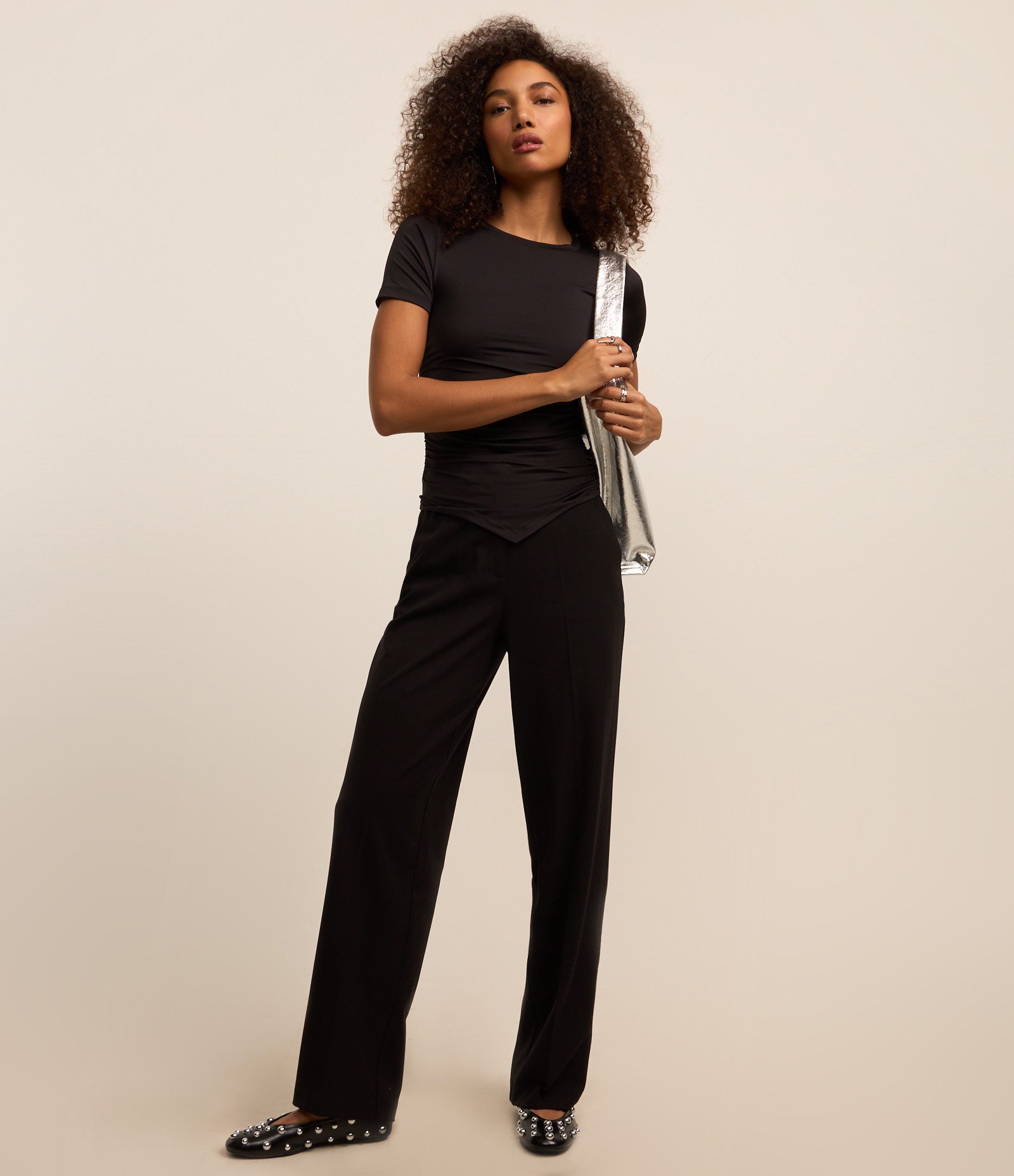 Blusa em Microfibra com Barra Diferenciada Preto 2