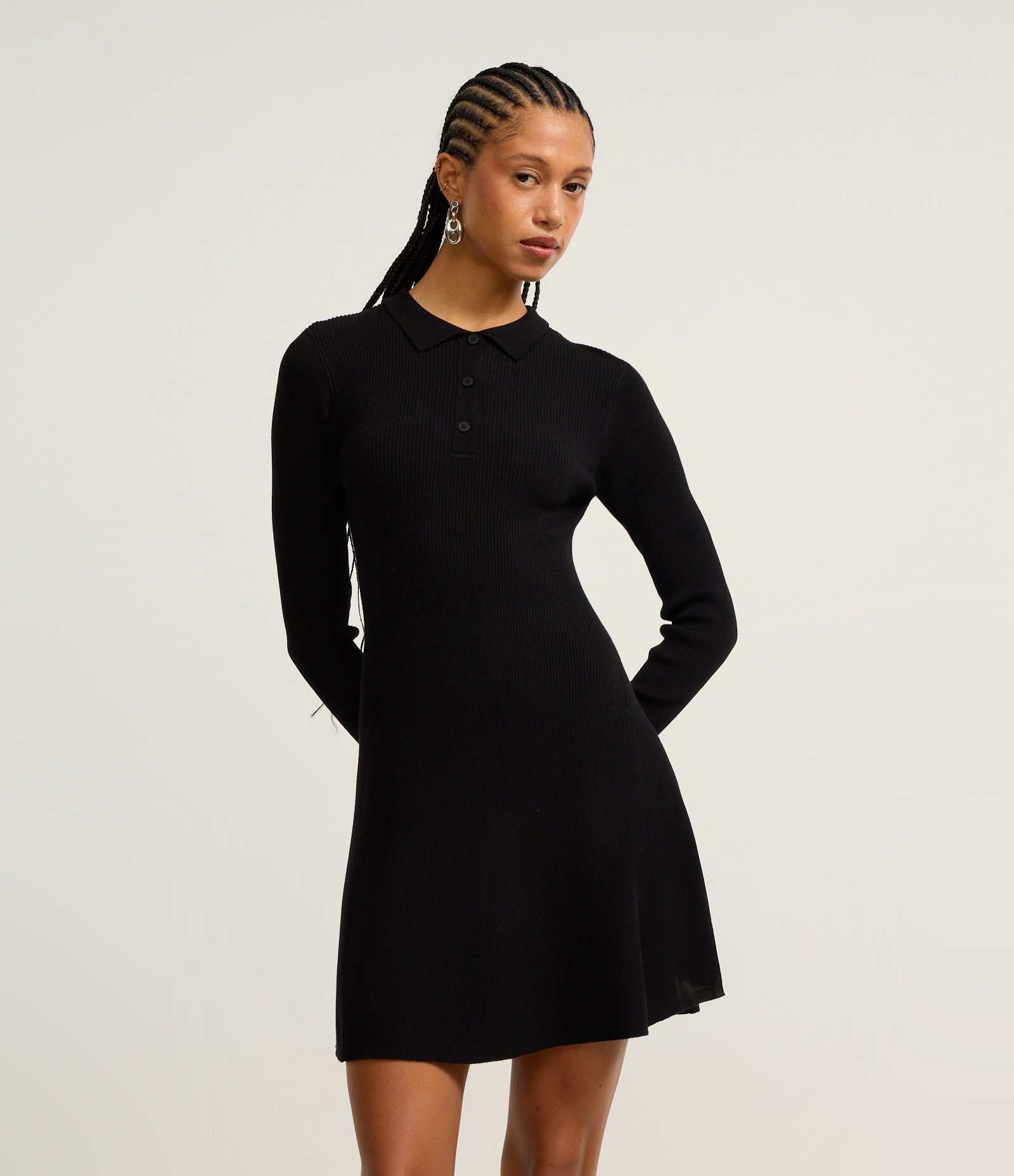 Vestido Evasê Sportcore em Tricô com Gola Polo 1