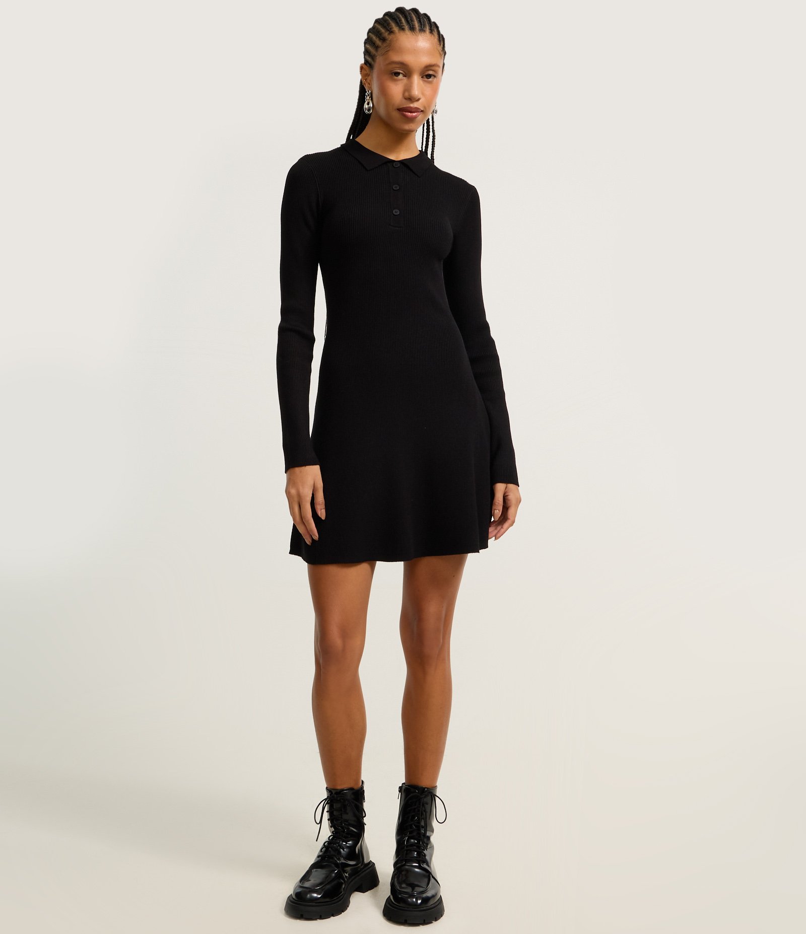 Vestido Evasê Sportcore em Tricô com Gola Polo 2