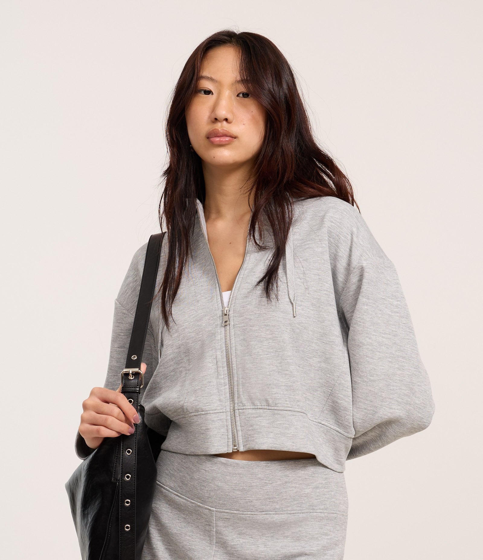 Casaco Slim em Moletom com Capuz e Forro Fleece Cinza 1