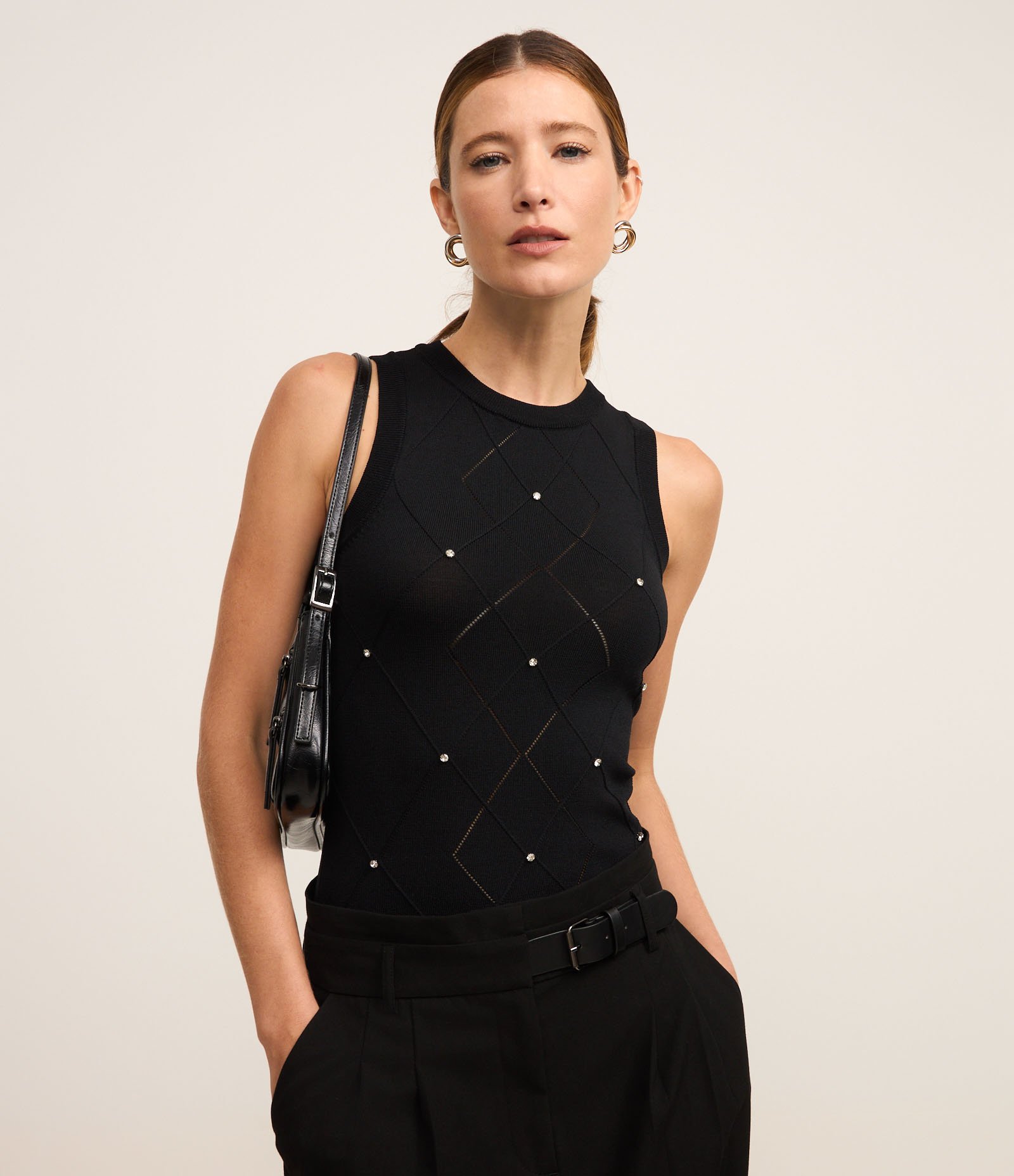 Blusa em Viscose com Texturas e Aplicação de Strass Preto 1
