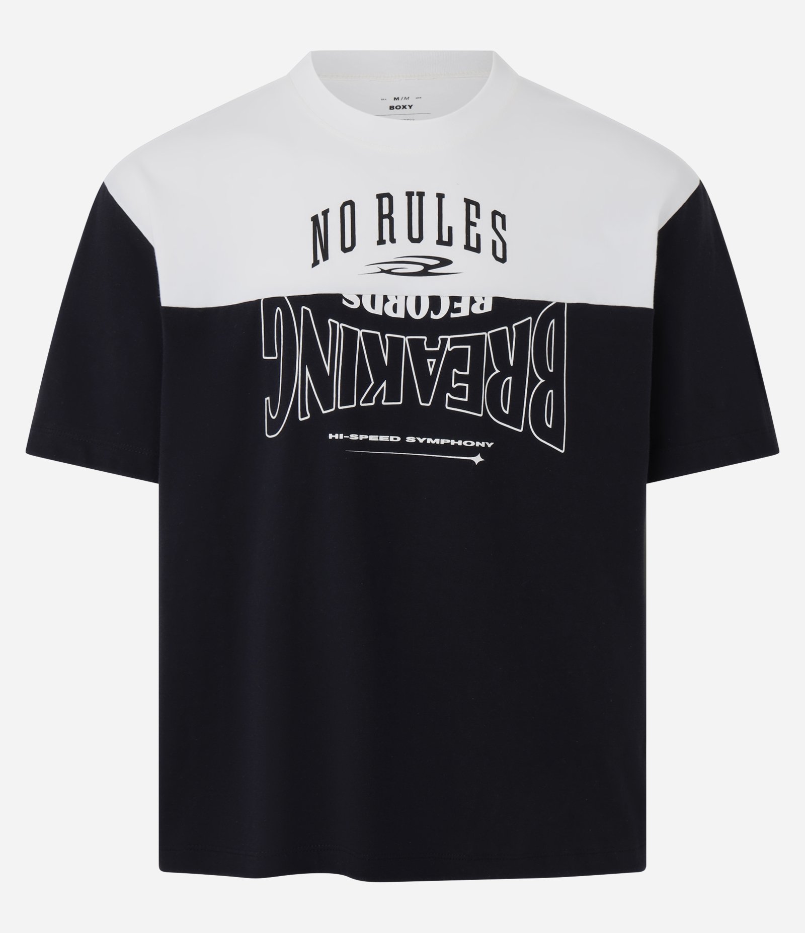 Camiseta Boxy em Malhão com Recortes e Estampa Lettering Preto/Branco 1