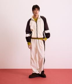 Calça Esportiva em Poliamida com Cós Elástico e Detalhes Contrastantes