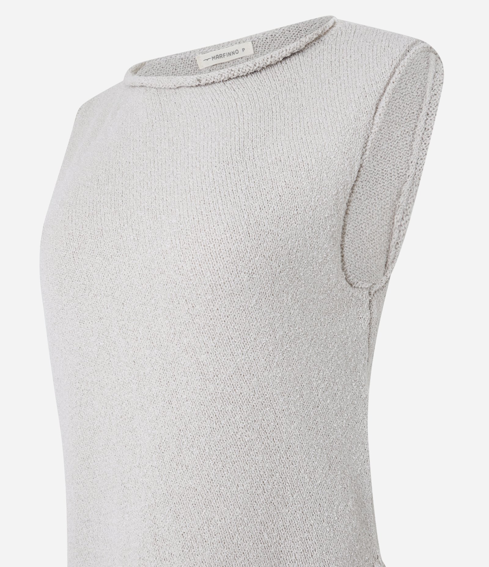 Blusa Sem Manga em Tricot com Decote Careca e Barra Assimétrica Bege 9