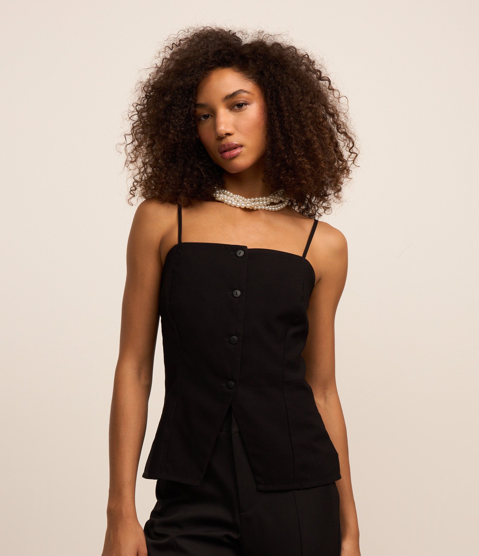 Blusa de Alça em Alfaiataria com Botões Preto 1