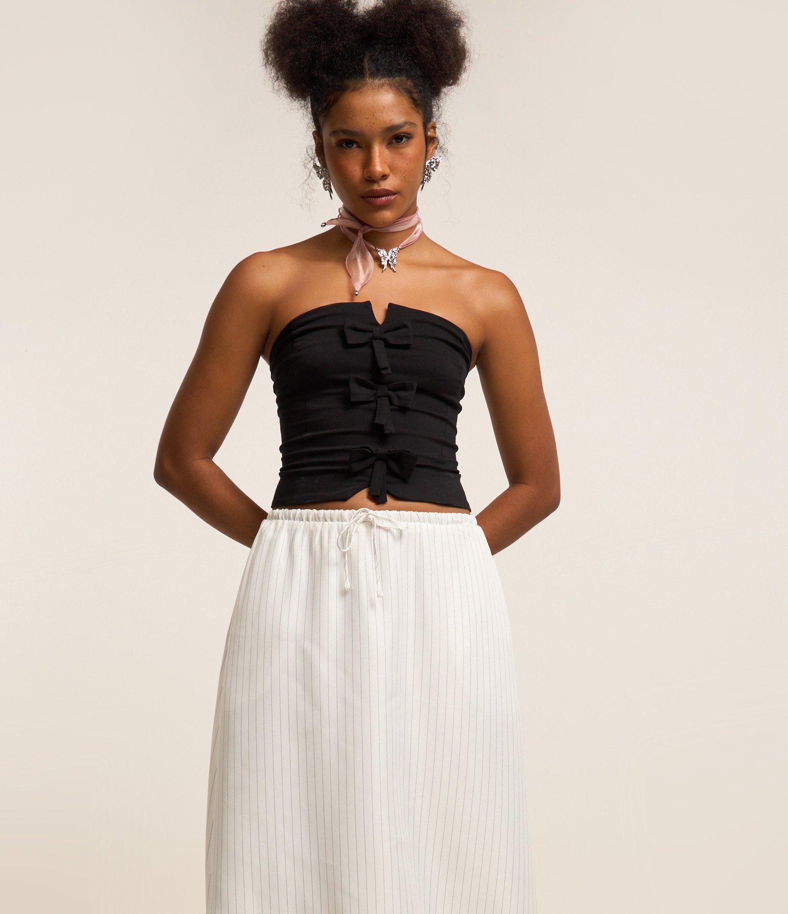 Saia Midi Balonê em Tricoline com Listras em Fio Tinto Branco 2