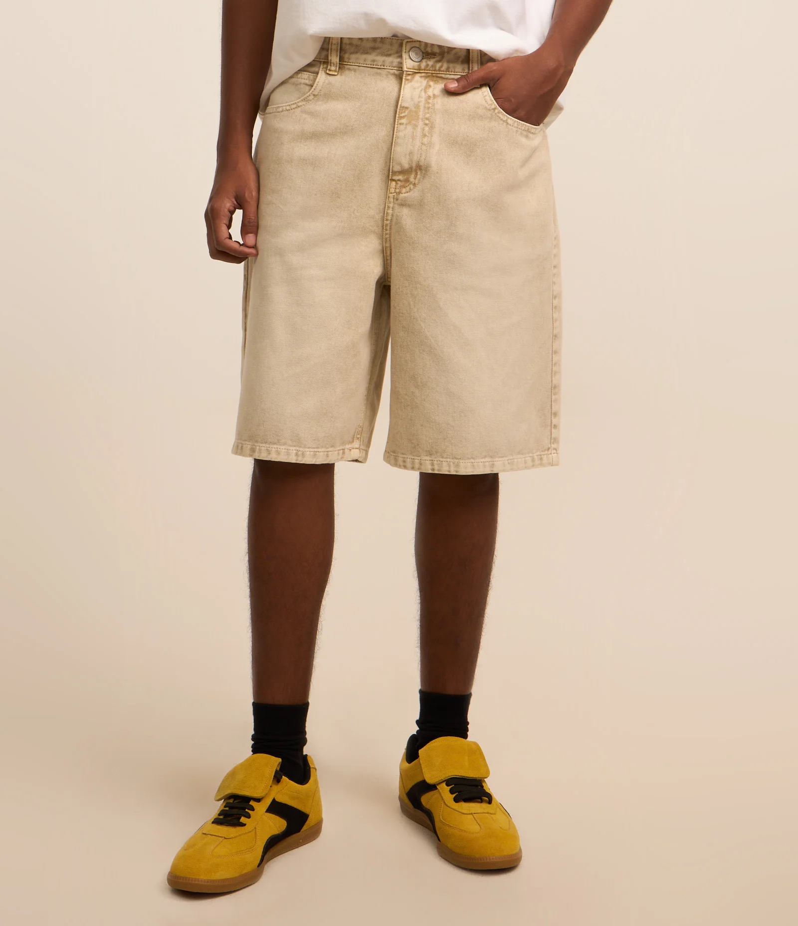 Bermuda Baggy em Sarja Cationizada Marrom 3