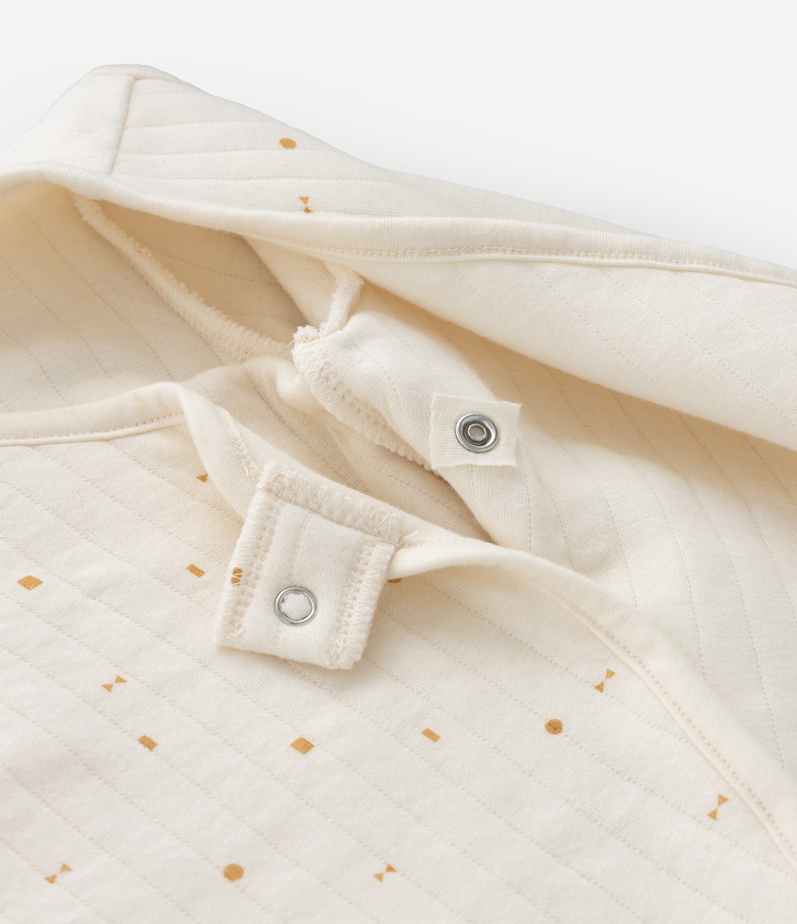 Macacão Infantil com Estampa Formas Geométricas - Tam RN a 18 meses Bege 7