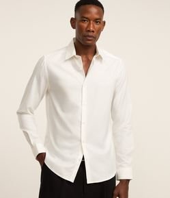 Camisa com Tecnologia Repelente a Água com Gola Lapela