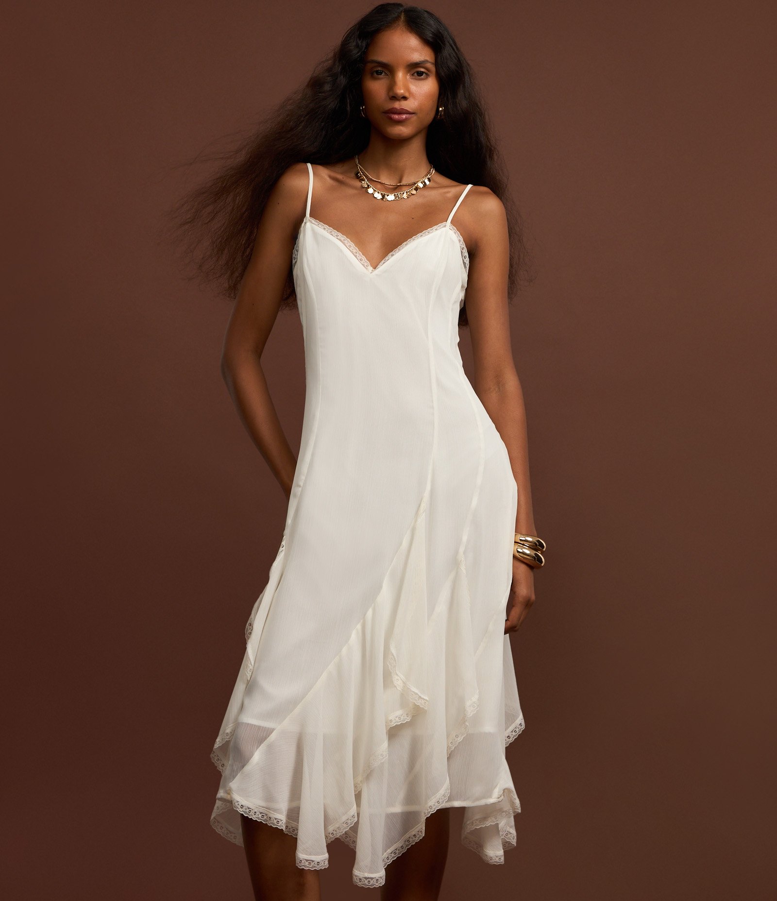 Vestido Midi em Crepe com Pontas e Aplicação de Renda Branco 5