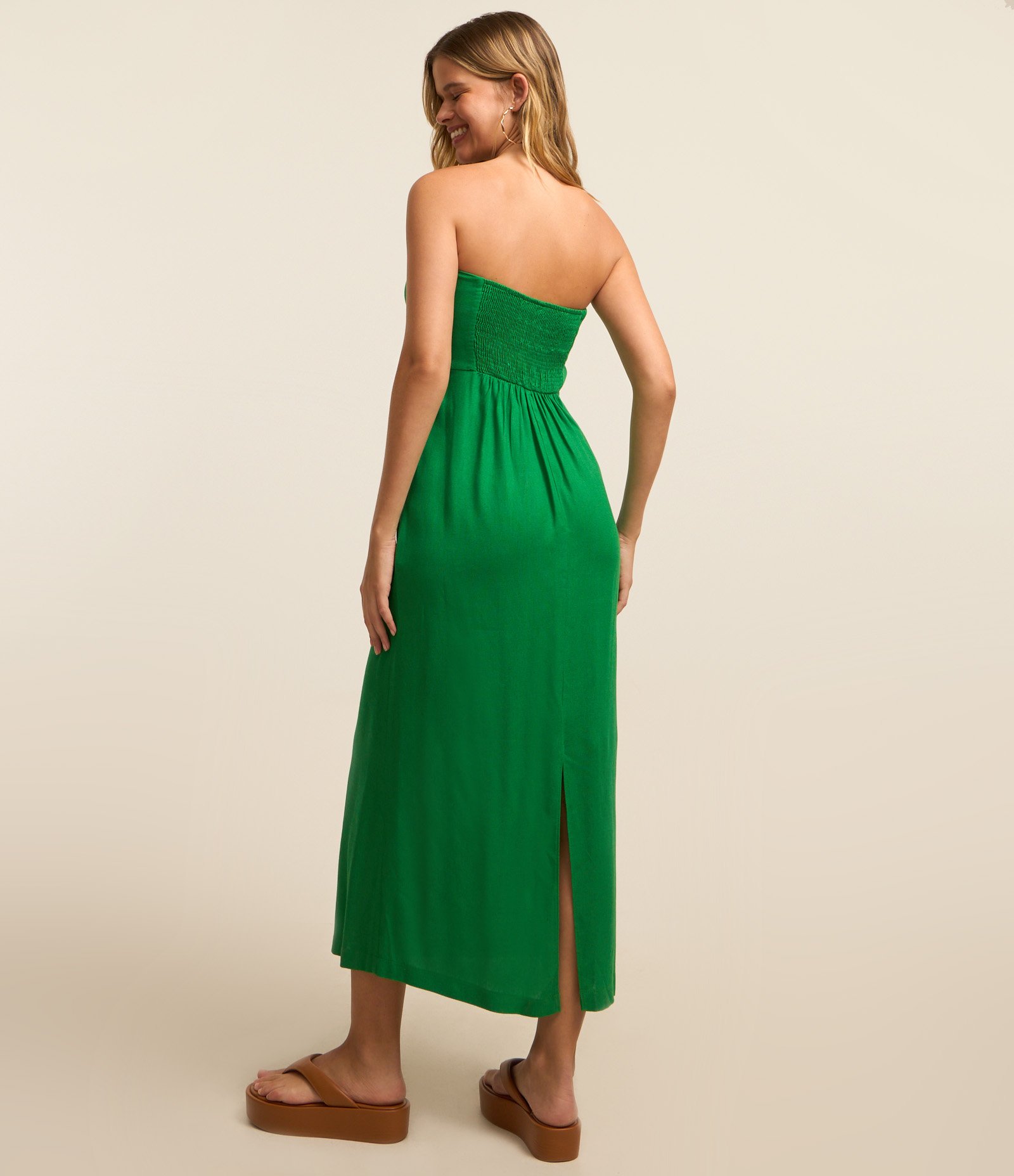 Vestido New Midi em Viscose e Linho com Lastex Verde 4