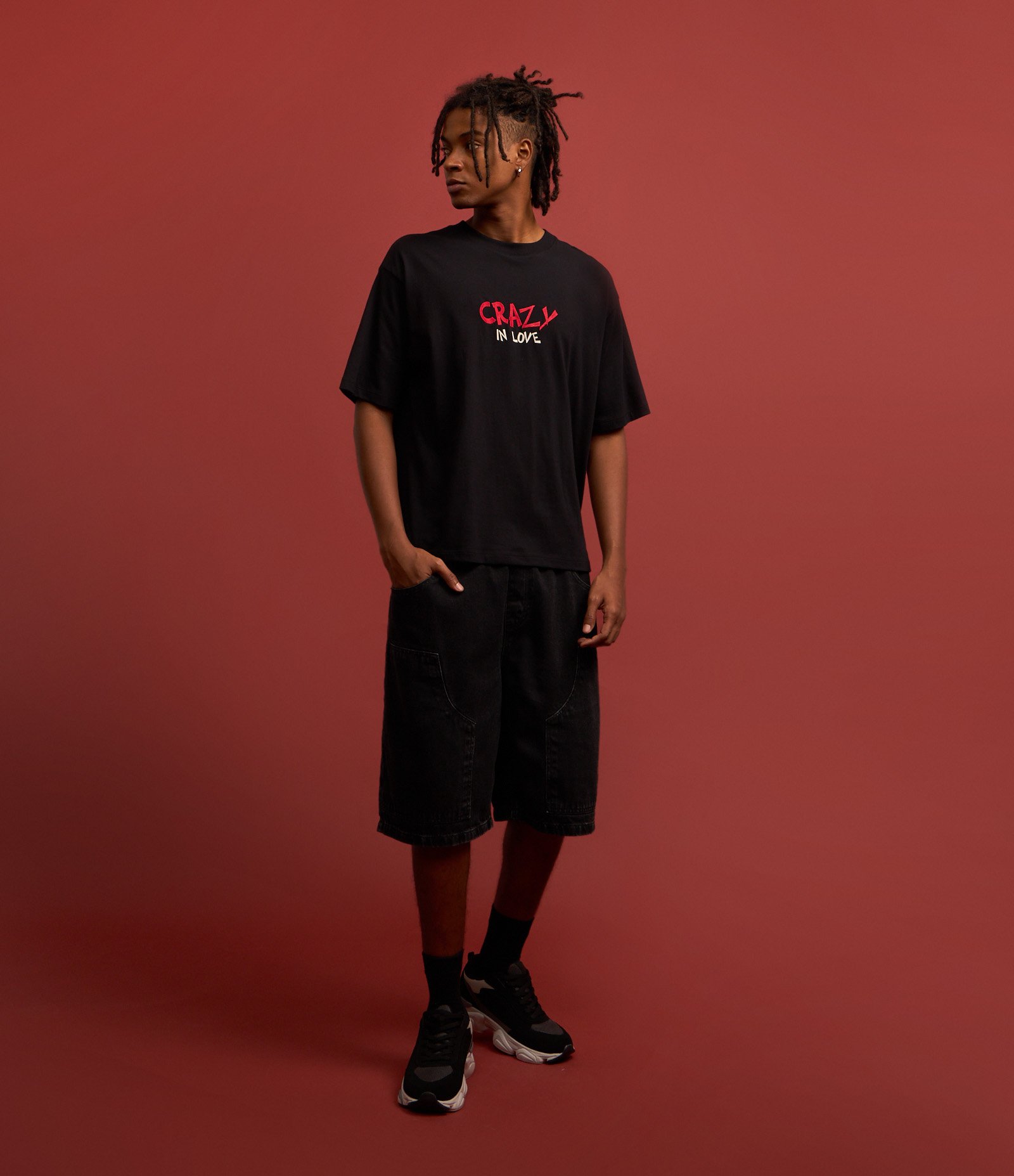 Camiseta Boxy em Algodão com Estampa Looney Tunes Crazy in Love Preto 5