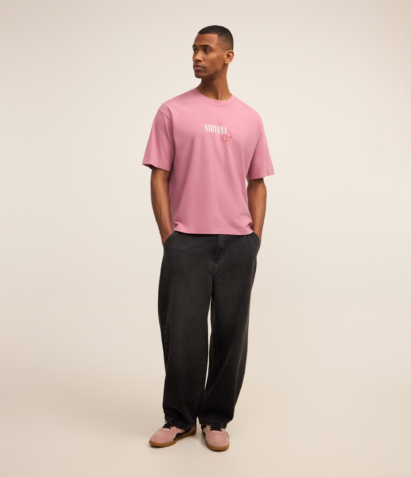 Camiseta Boxy em Algodão com Estampa Nirvana Rosa 2