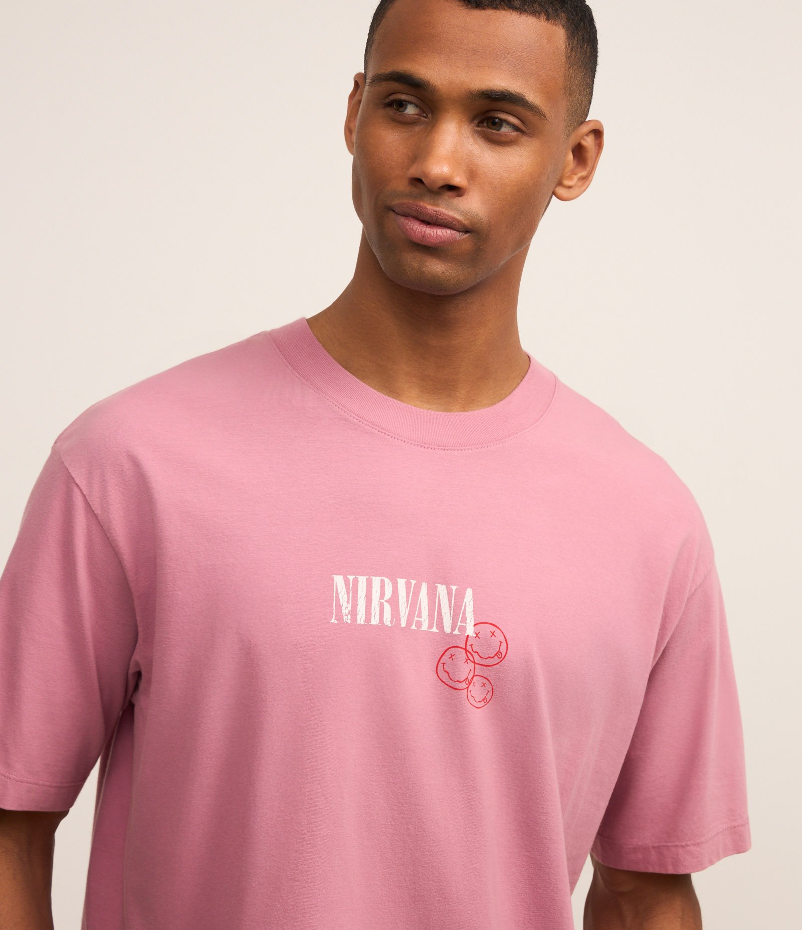 Camiseta Boxy em Algodão com Estampa Nirvana Rosa 3