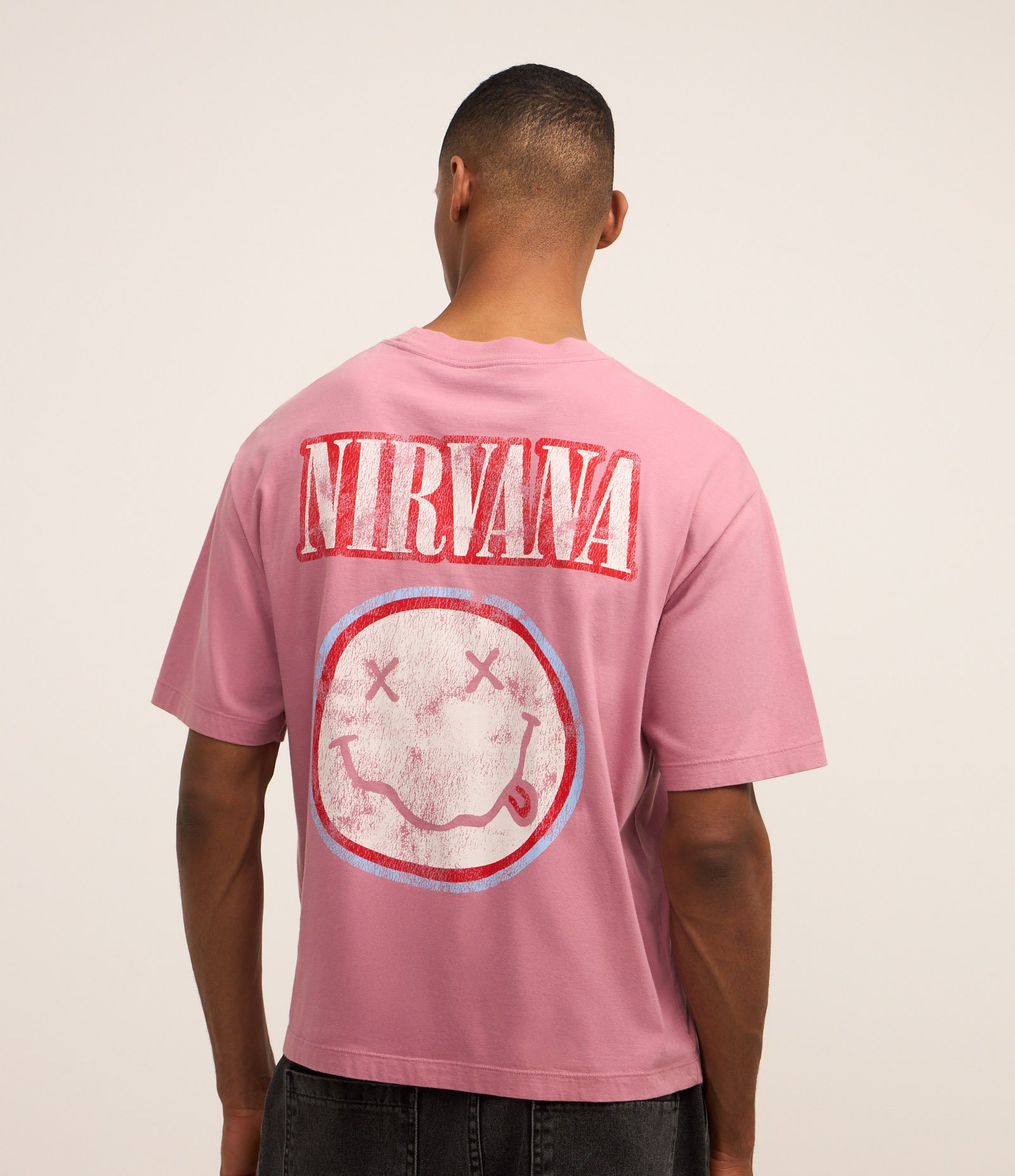 Camiseta Boxy em Algodão com Estampa Nirvana Rosa 4
