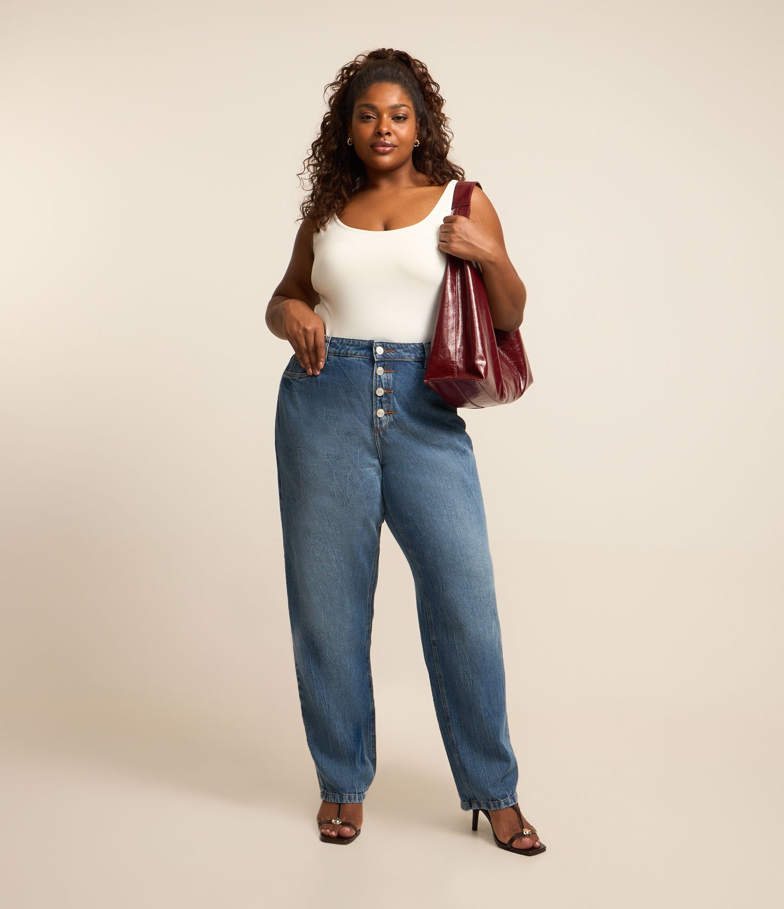 Calça Reta em Jeans com Botões Curve & Plus Size Azul 1