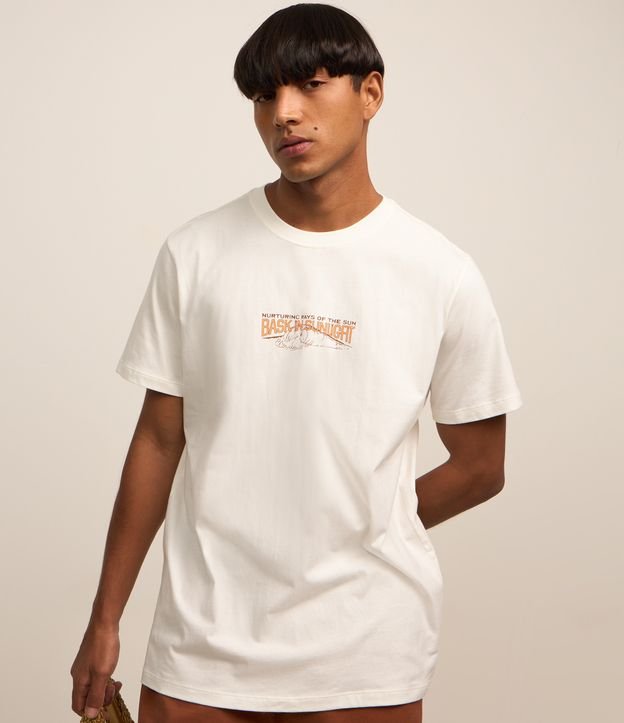Camiseta Comfort em Algodão com Estampa Bask in Sunlight