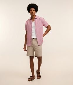 Camisa Comfort Básica em Linho com Bolso Frontal