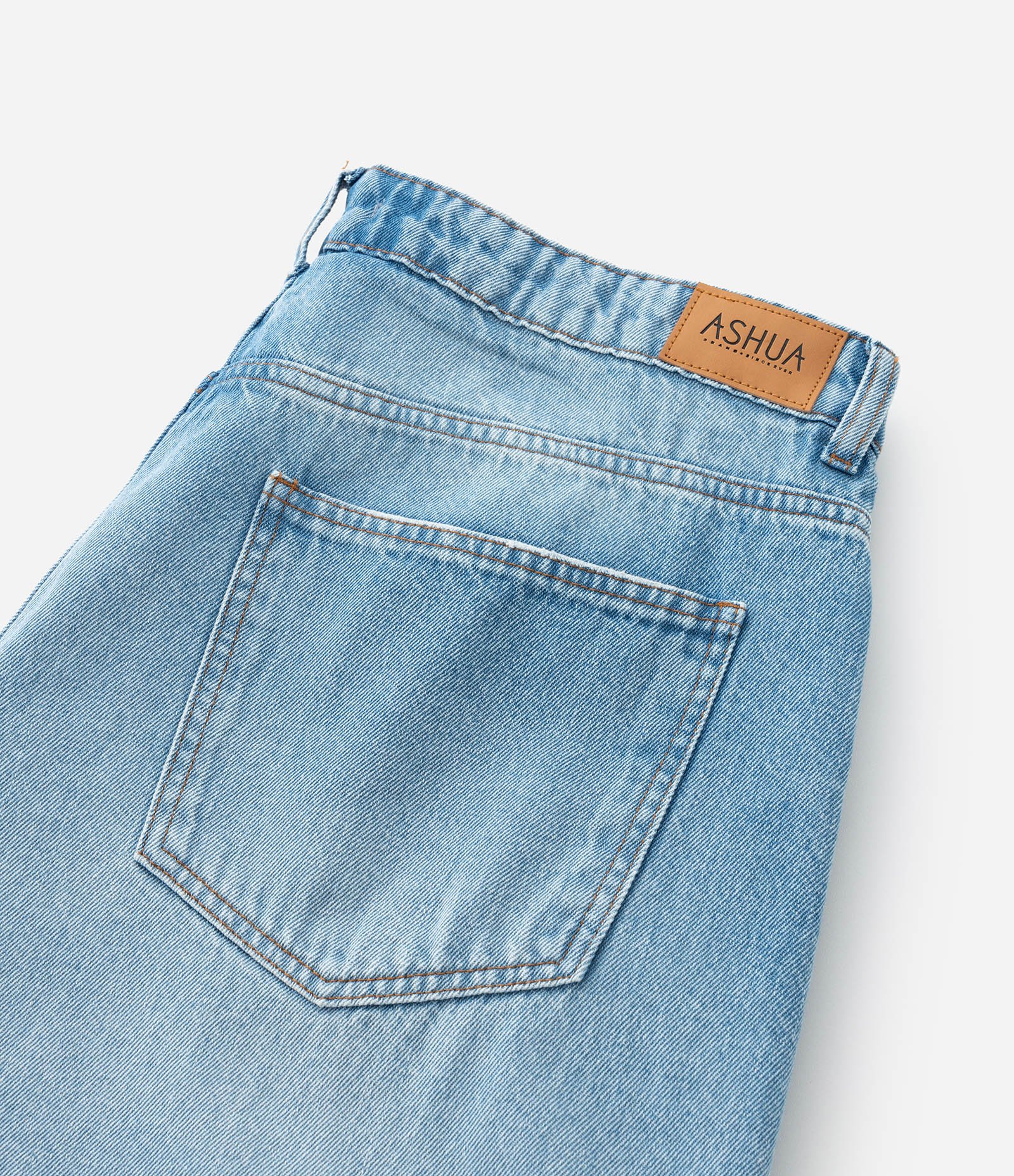 Bermuda Jorts em Jeans com Puídos Curve & Plus Size Azul 10