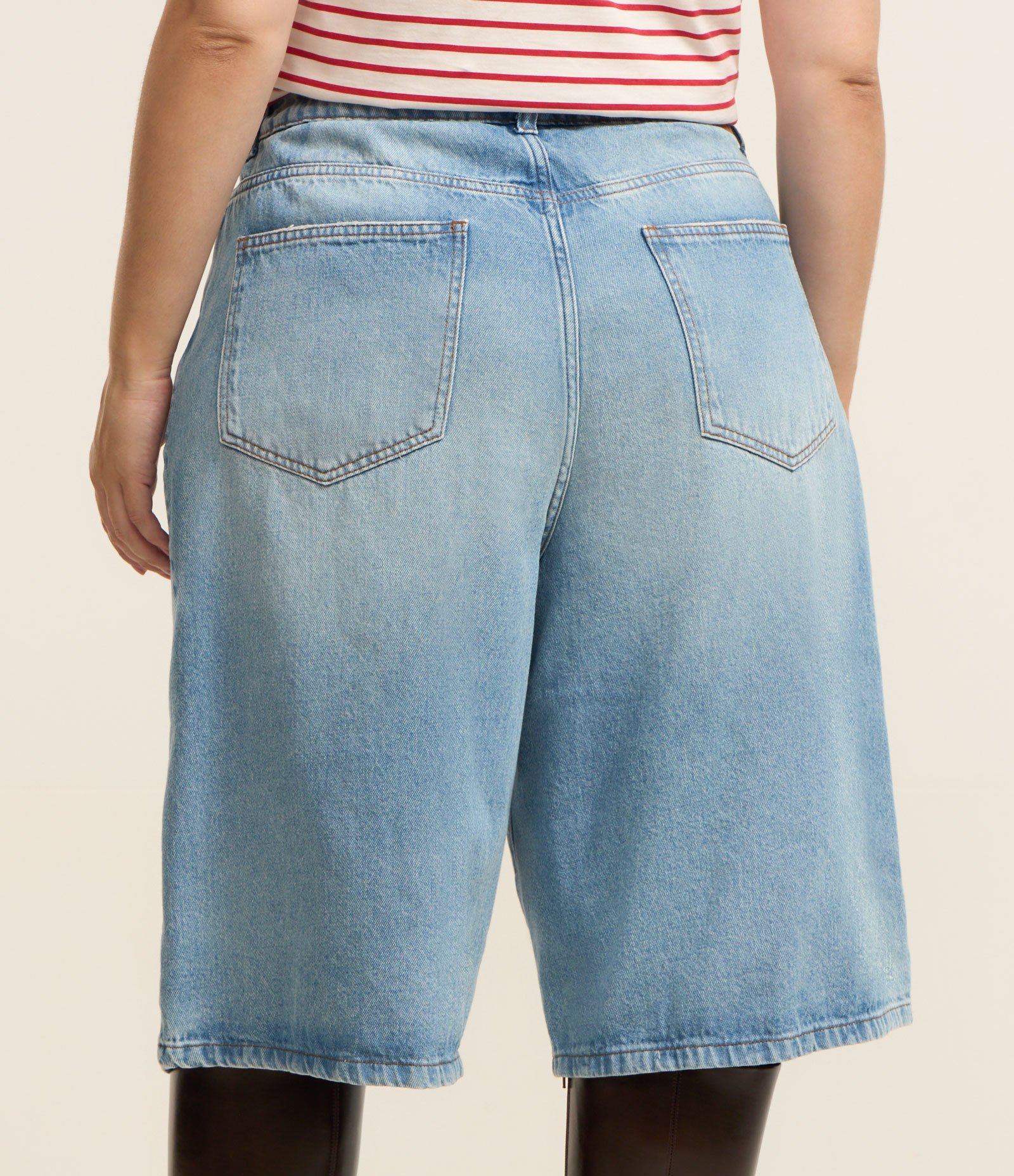 Bermuda Jorts em Jeans com Puídos Curve & Plus Size Azul 3