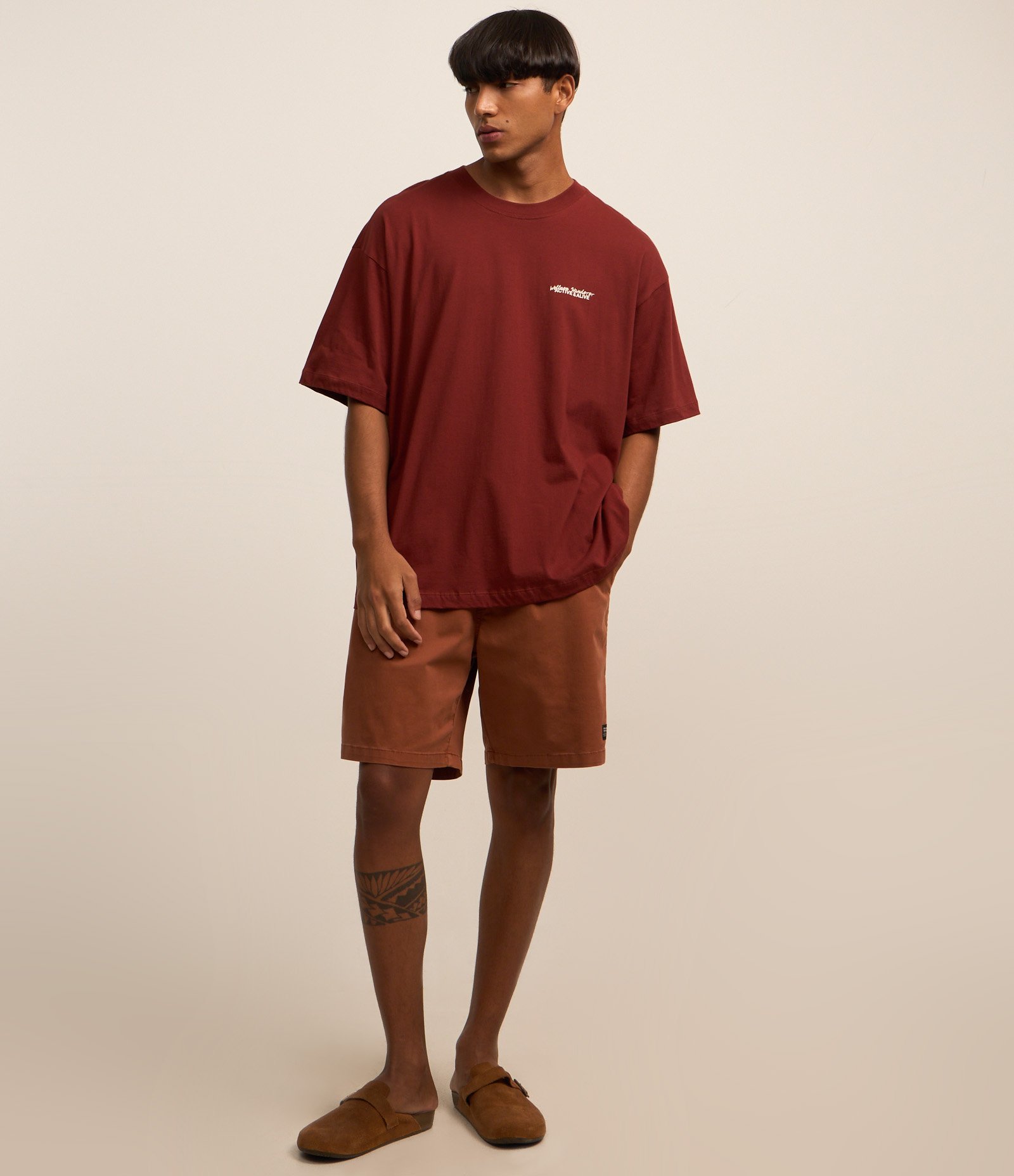 Camiseta Oversized em Algodão com Estampa Lettering Marrom Terracota 2