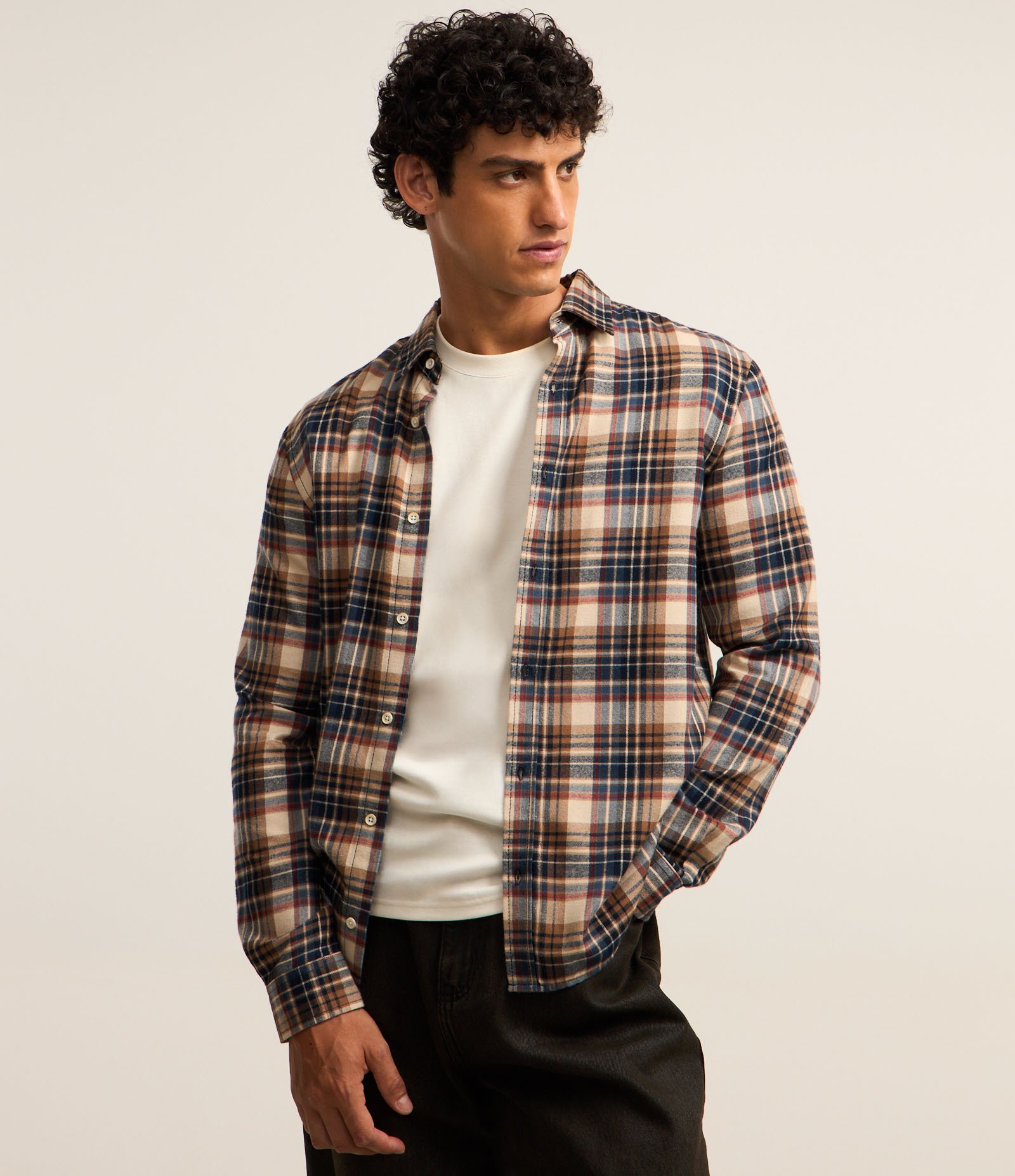 Camisa Regular em Flanela com Estampa Xadrez Bege/Marrom/Azul 1
