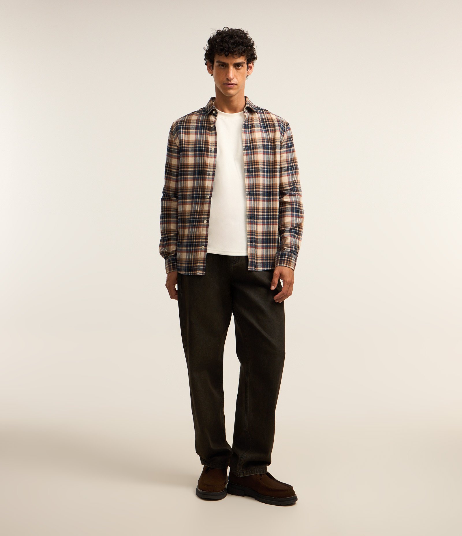 Camisa Regular em Flanela com Estampa Xadrez Bege/Marrom/Azul 2