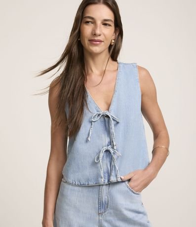 Blusa Sem Manga em Jeans com Laços Frontais Blusa Sem Manga em Jeans com Laços Frontais