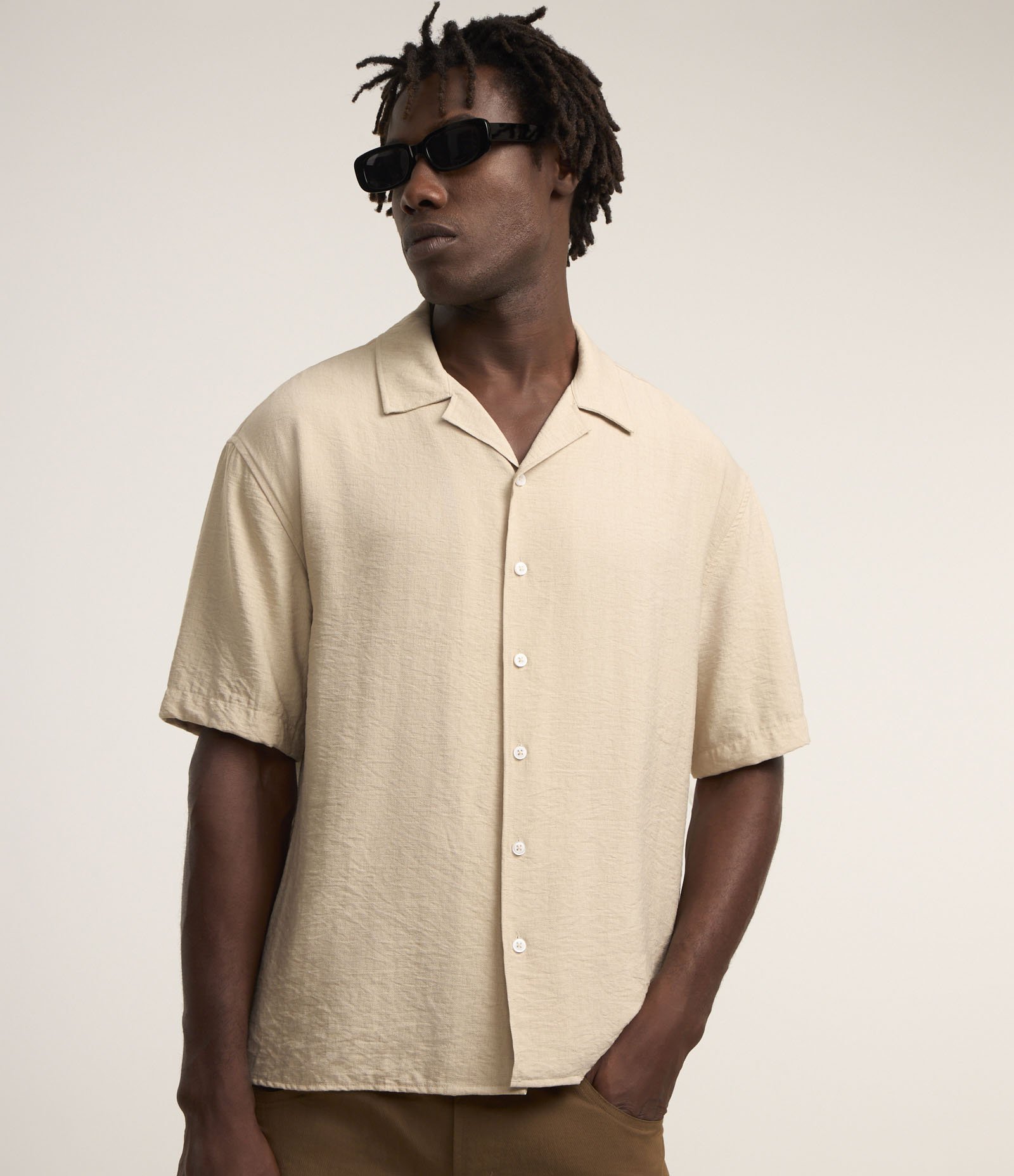 Camisa Boxy em Viscose com Textura Bowling Bege 1