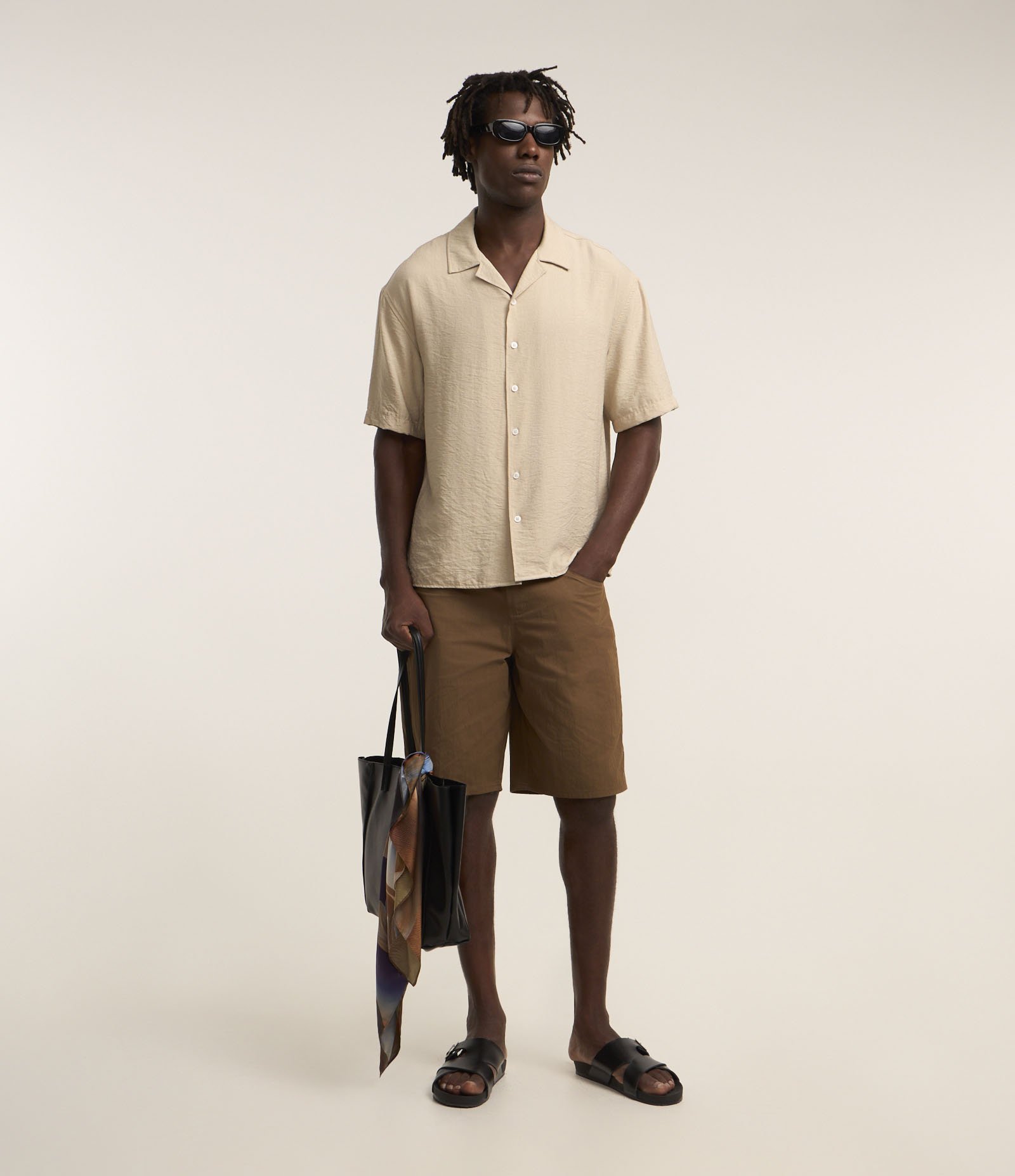 Camisa Boxy em Viscose com Textura Bowling Bege 2