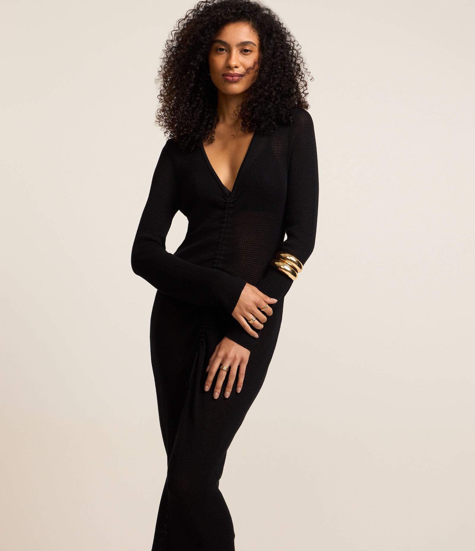 Vestido Midi em Tricô com Franzido e Fenda Preto 2