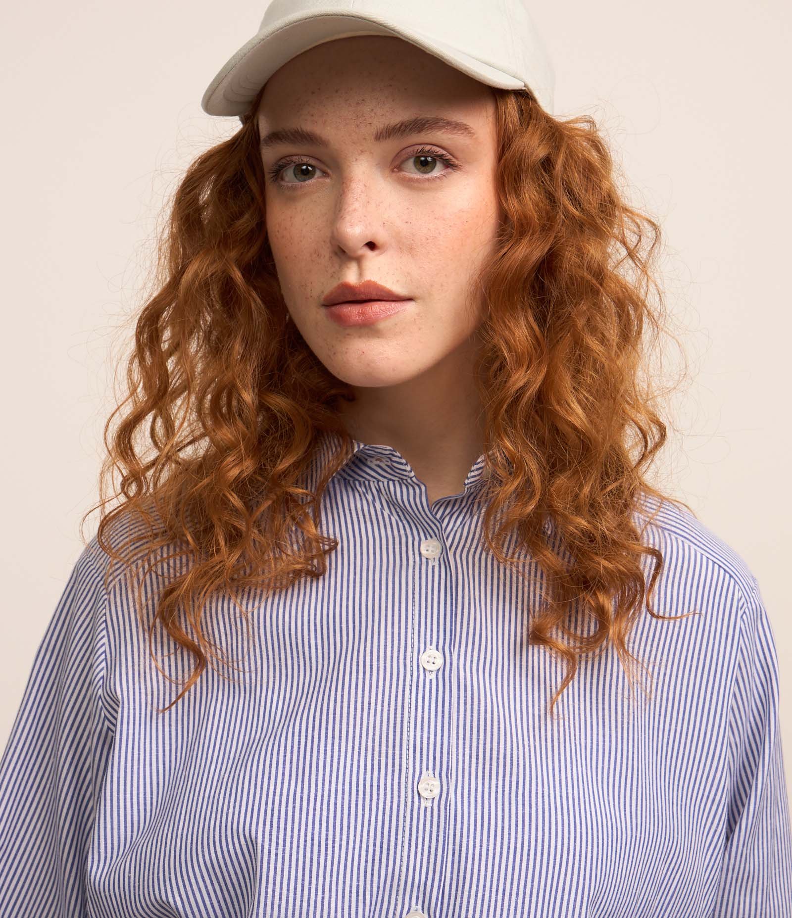 Camisa Curta em Tricoline com Listras em Fio Tinto Azul 4