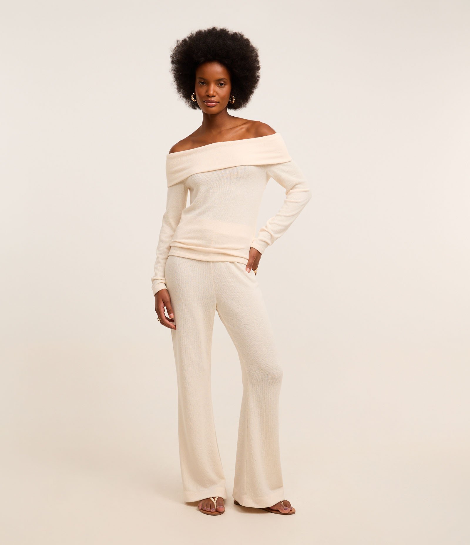 Calça Pantalona Canelada com Elástico no Cós Branco 1