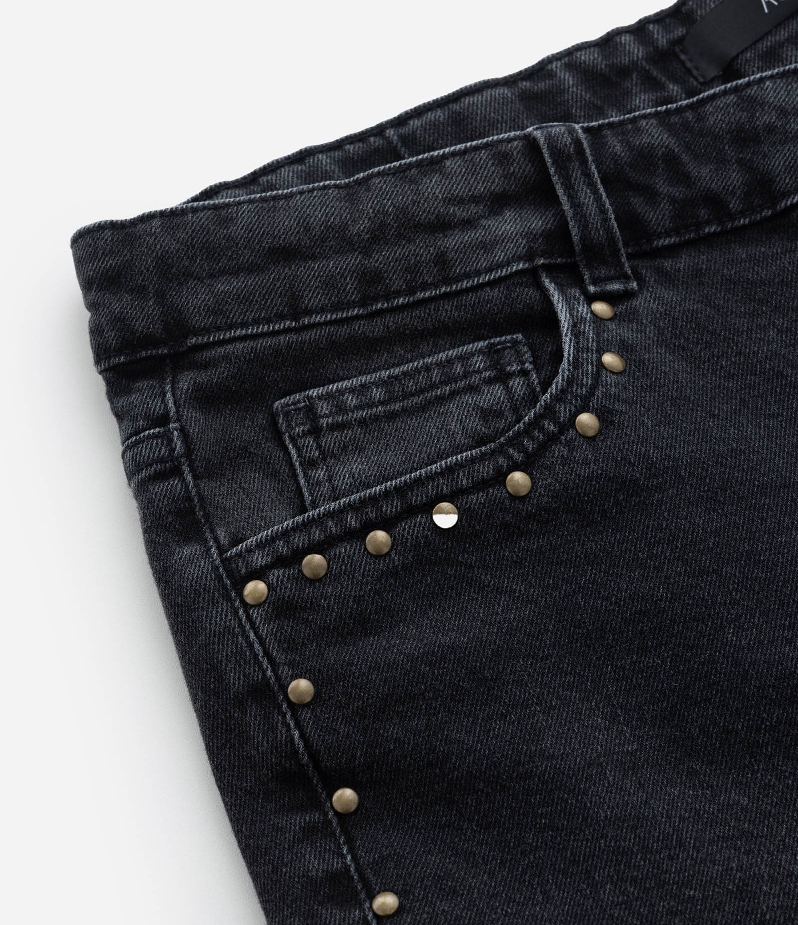 Calça Skinny em Jeans com Tachas Laterais Curve & Plus Size Preto 8