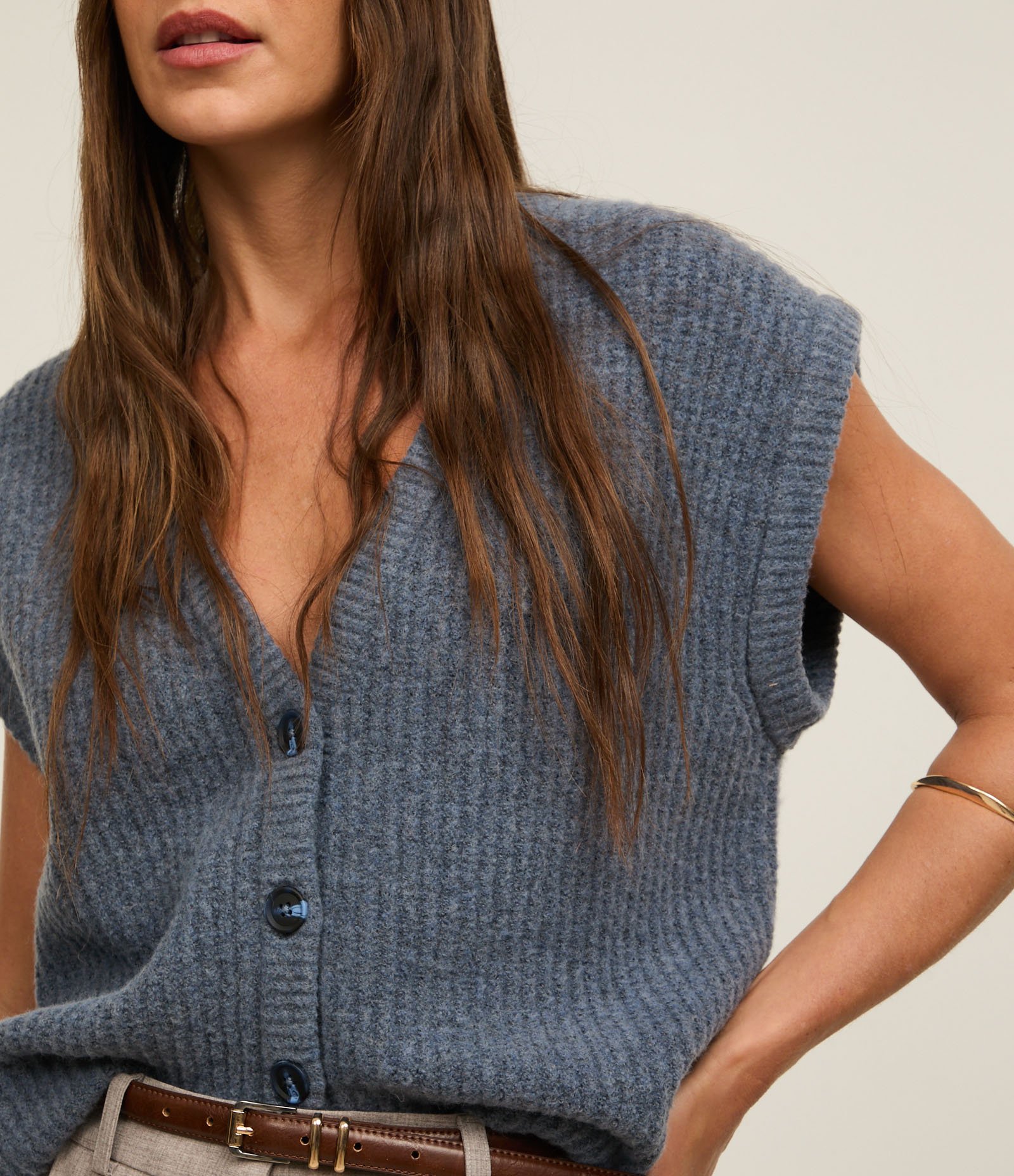 Colete em Tricô de Caimento Leve com Botões Azul 3