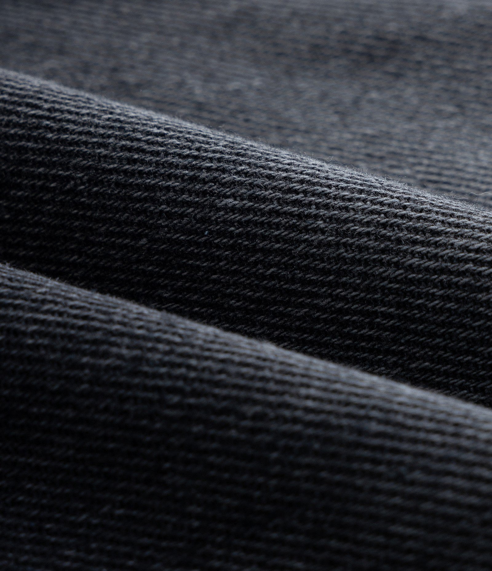 Calça Barrel em Jeans com Recortes e Pences Preto 8