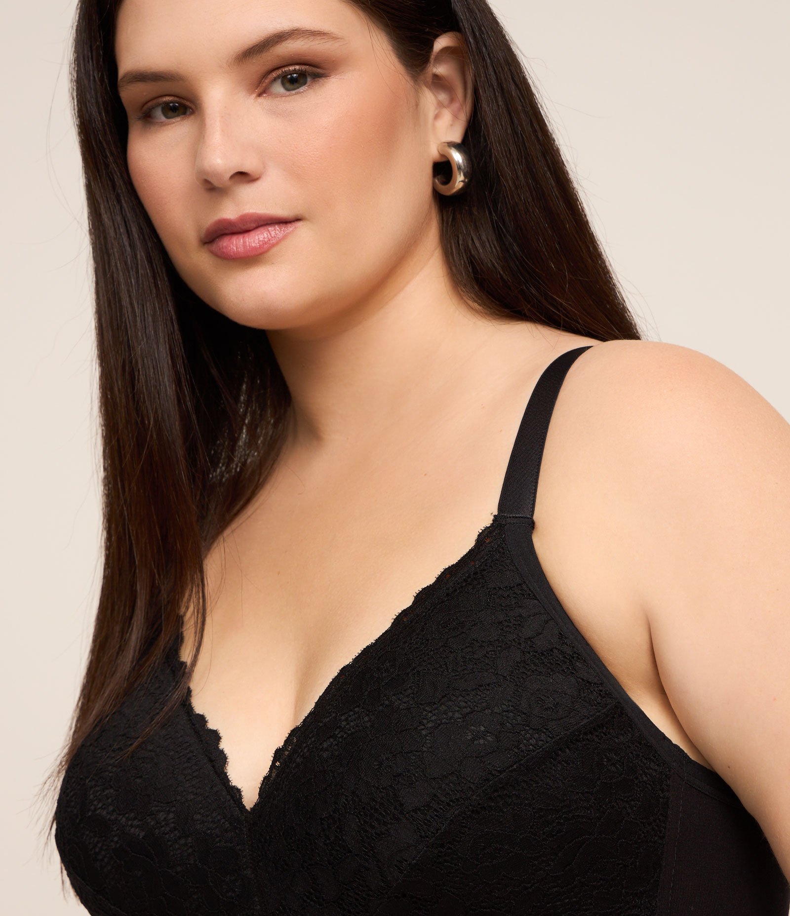 Sutiã com Bojo sem Aro Alta Sustentação Curve e Plus Size Preto 3