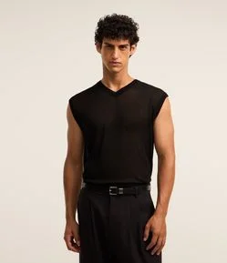 Colete em Tricô com Toque Leve e Gola em V