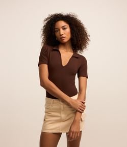Body em Ribana com Gola Polo e Manga Curta