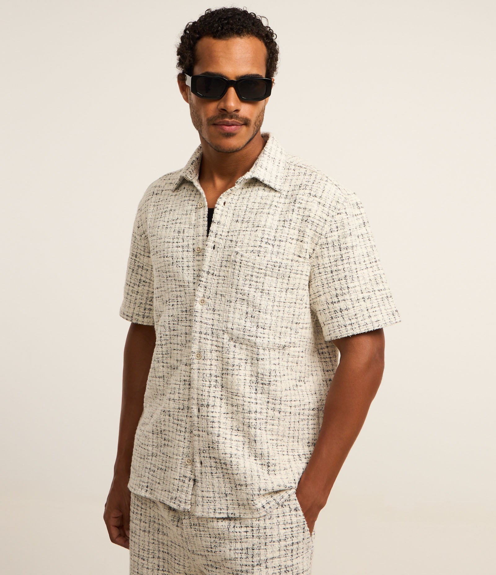 Camisa em Tweed com Textura e Listras Abstratas Off White 1