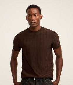 Camiseta Slim em Tricô com Relevos Verticais