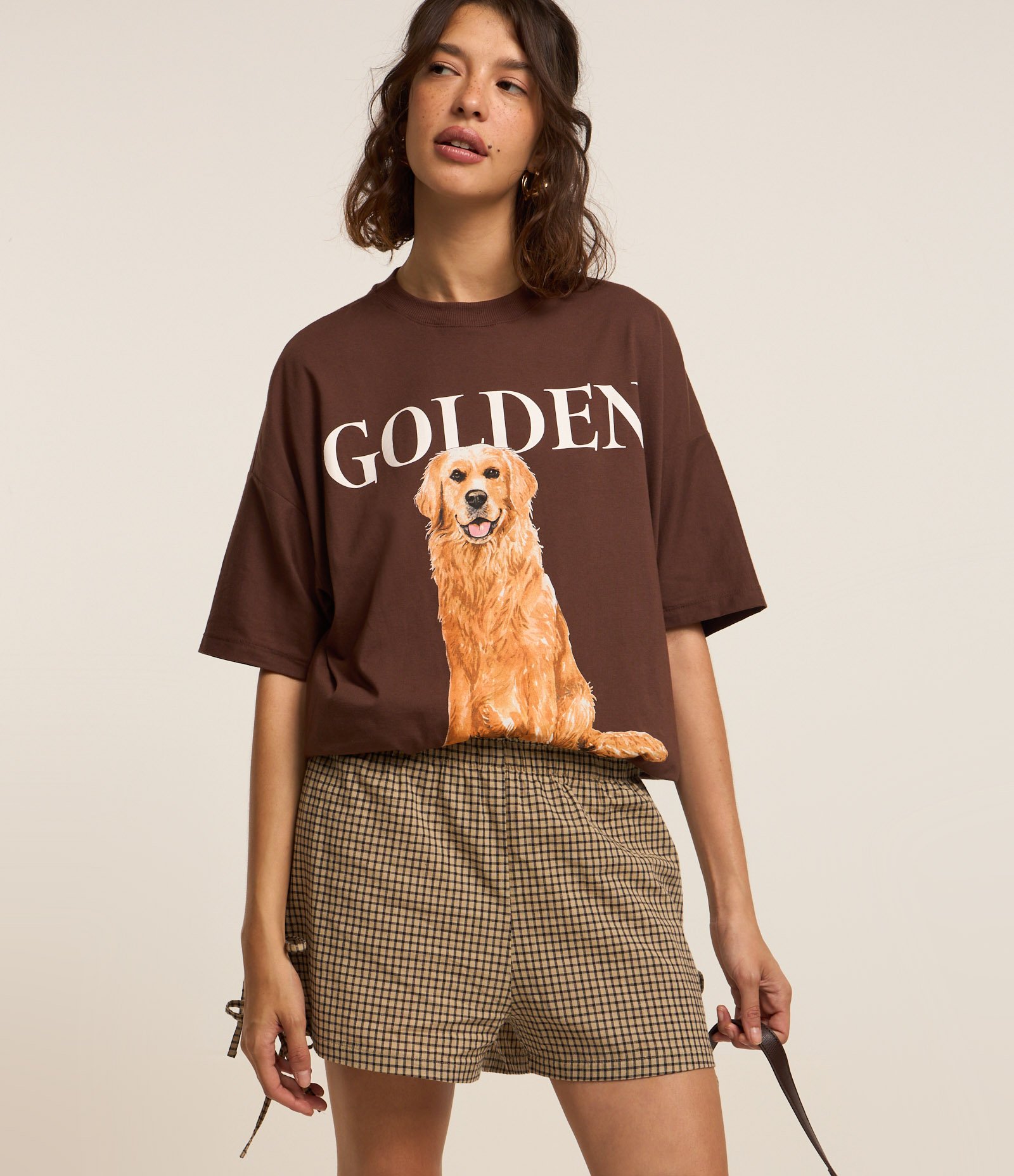 Bermuda em Tricoline Xadrez com Lacinhos nas Laterais Marrom 2