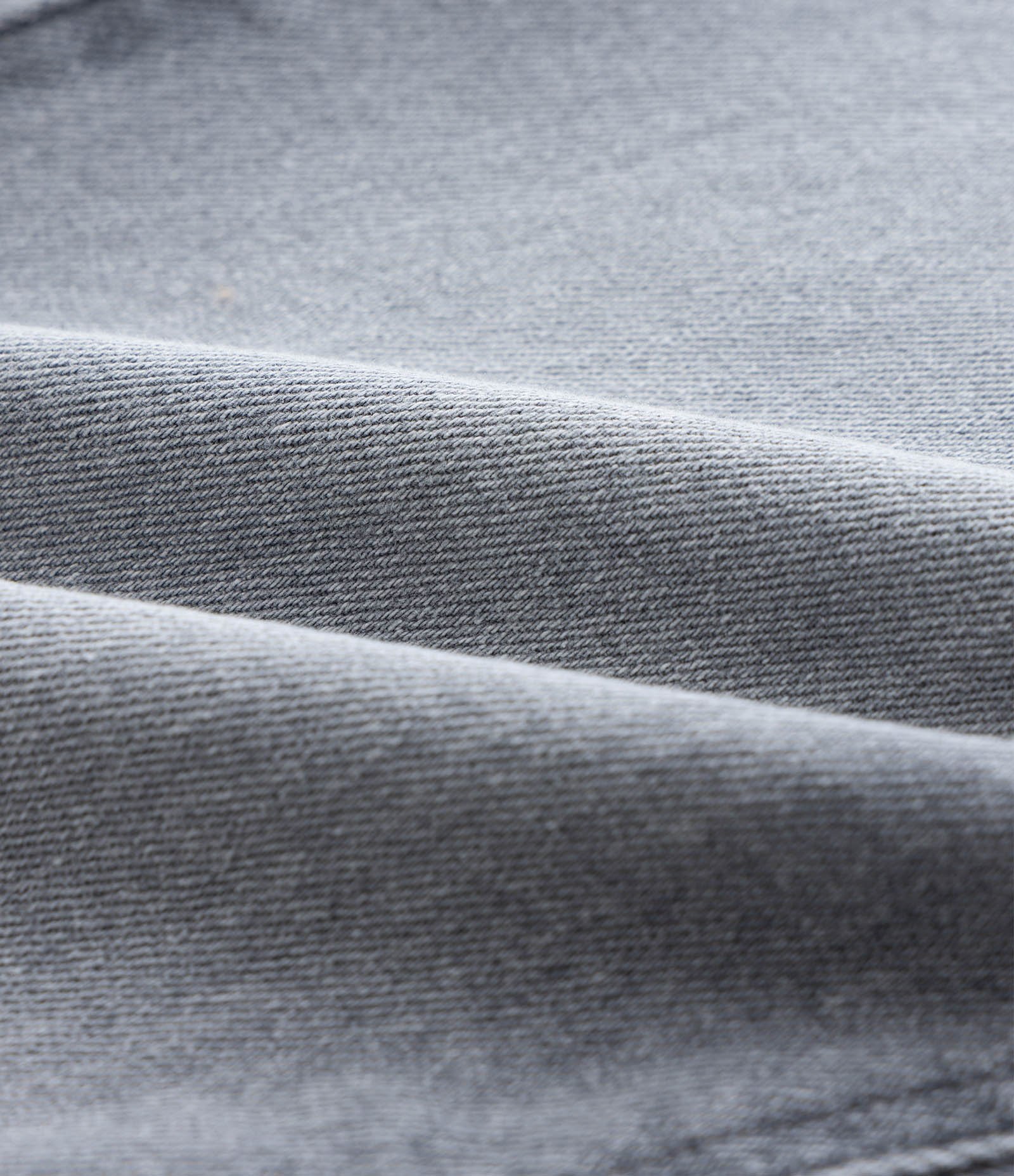 Calça Slim Cropped em Jeans com Efeito Estonado Cinza Médio 3