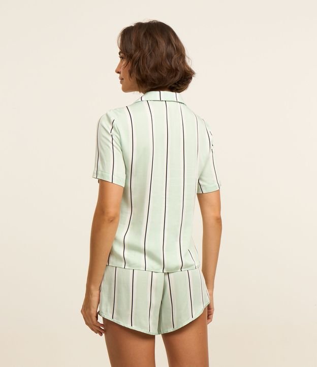 Pijama Short Doll Manga Curta em Viscose com Estampa de Litras e Acetinado