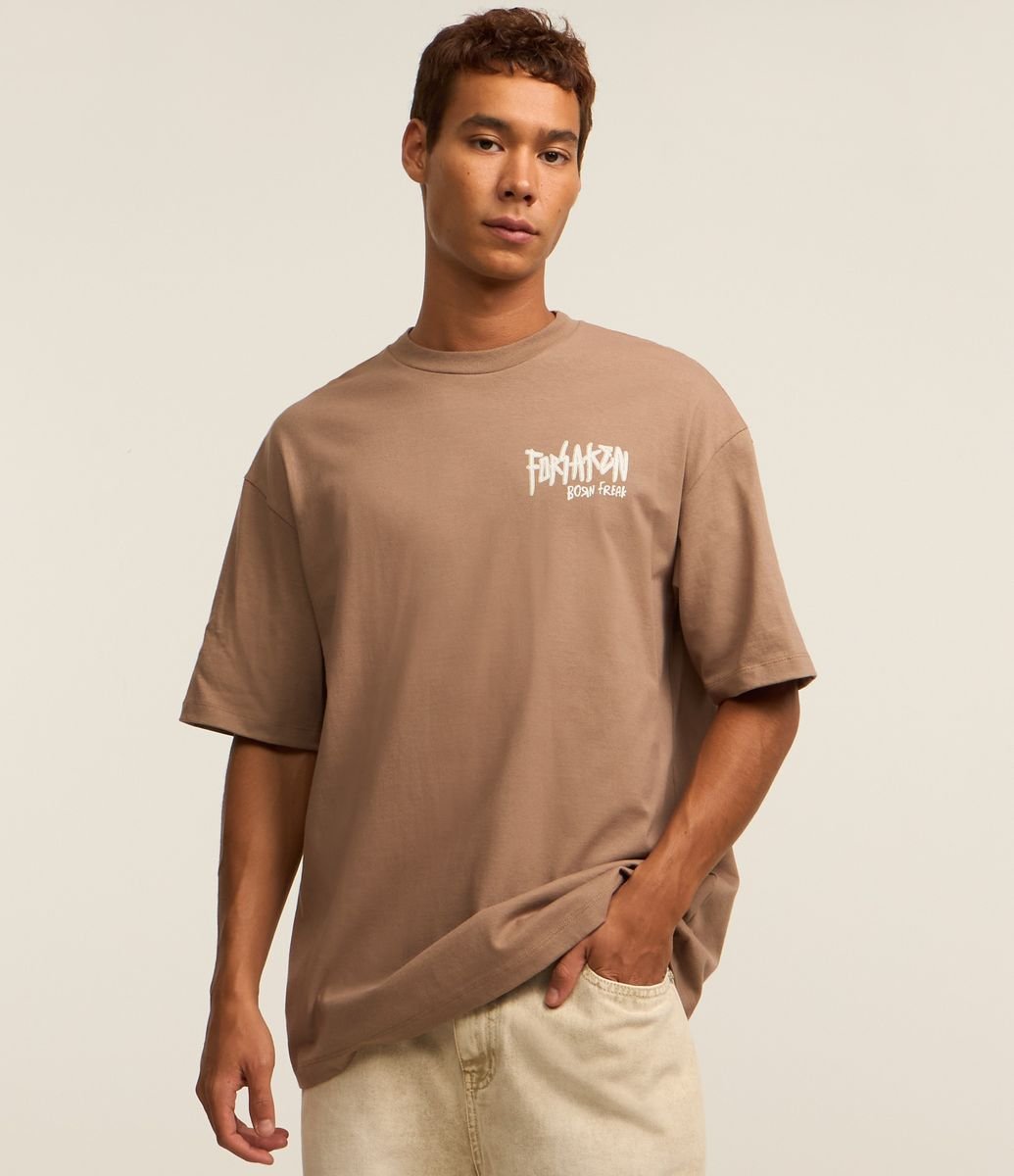 Camiseta Relaxed em Malhão Estonado com Estampa Forsaken Born