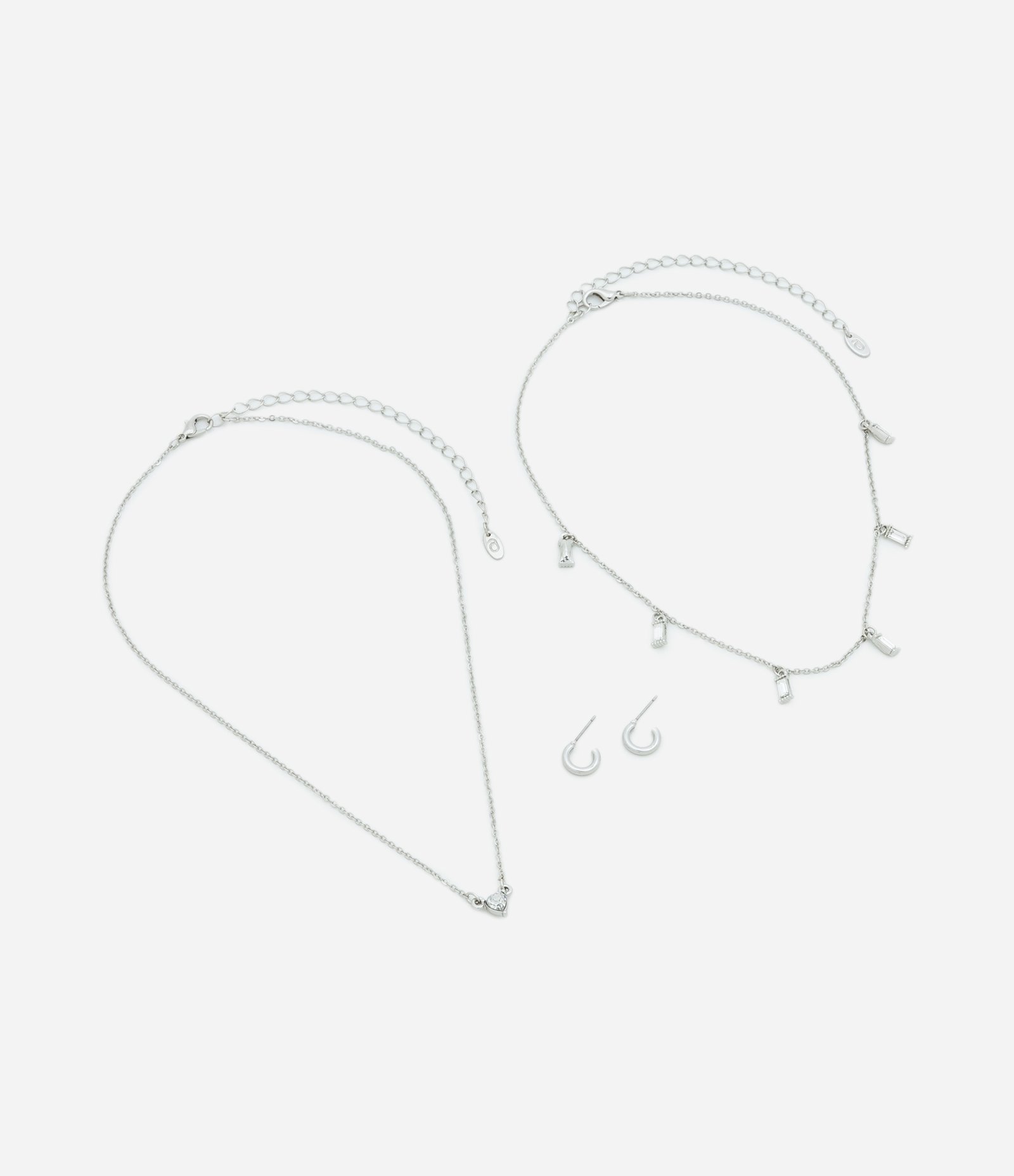 Conjunto de Colar Camadas e Brinco Mini Argola com Pingente de Coração e Baguette Prata 2